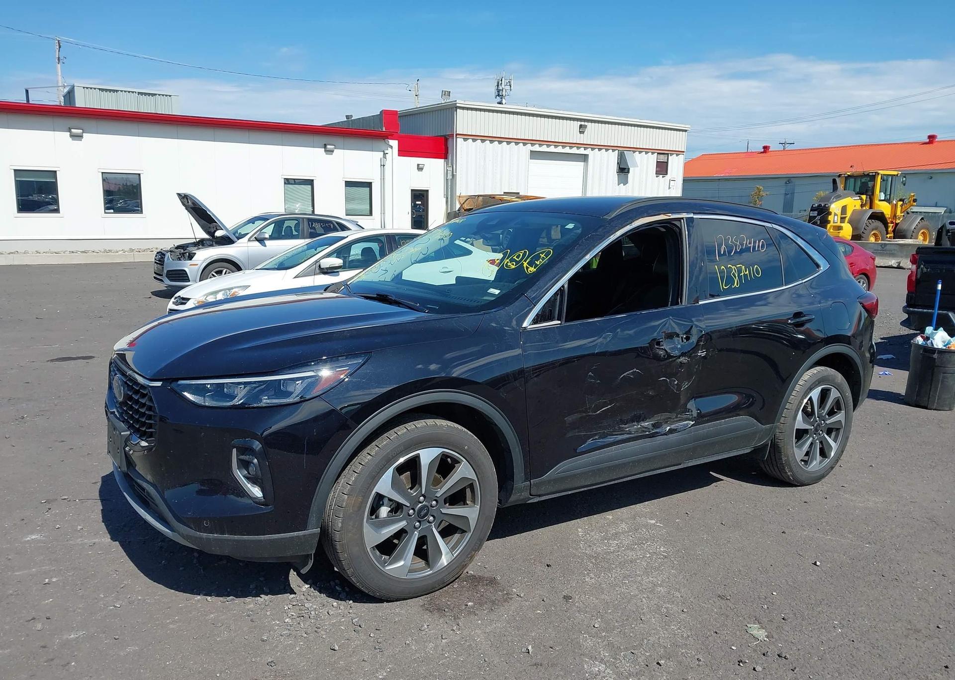 2023 FORD ESCAPE PLATINUM