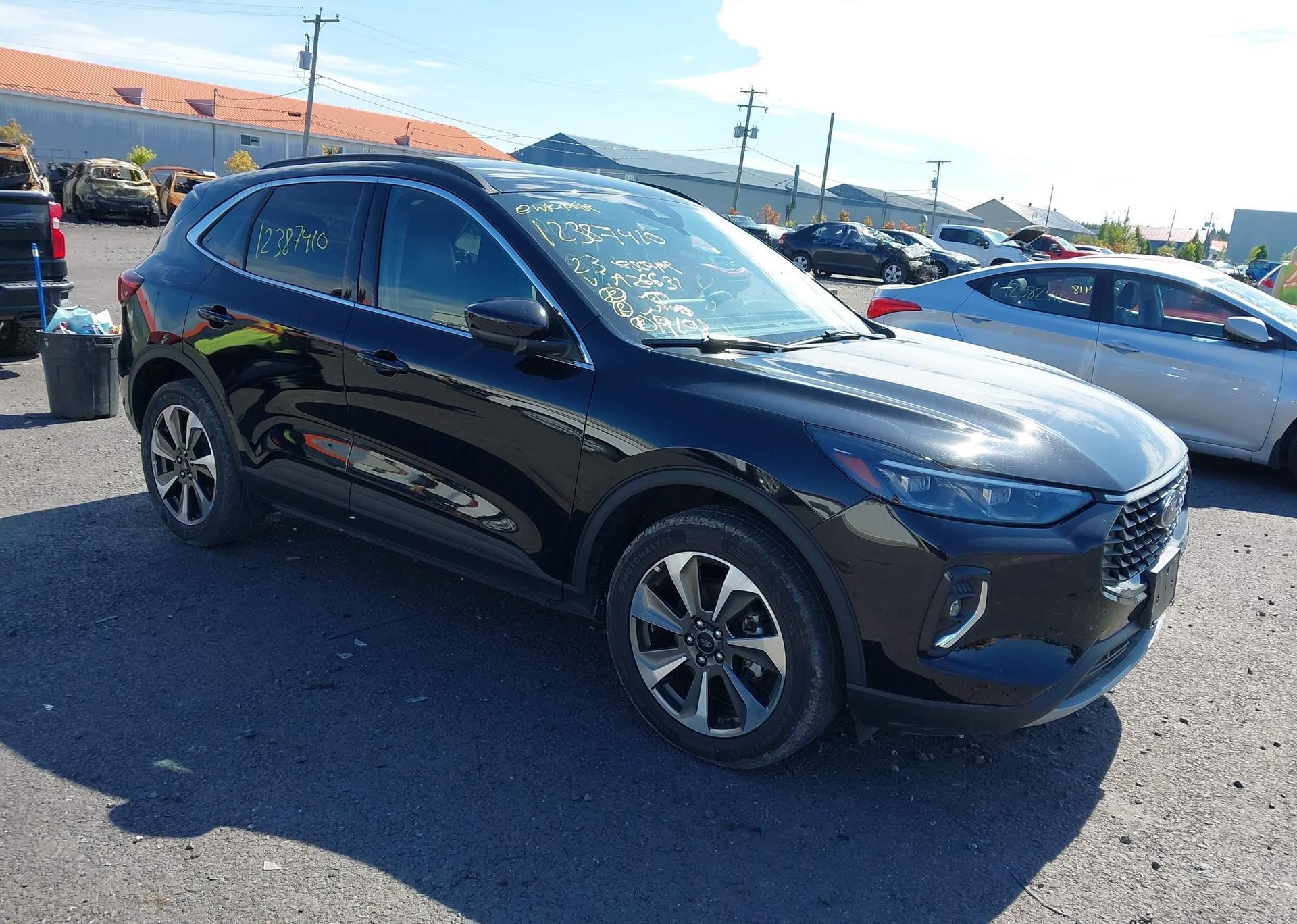 2023 FORD ESCAPE PLATINUM