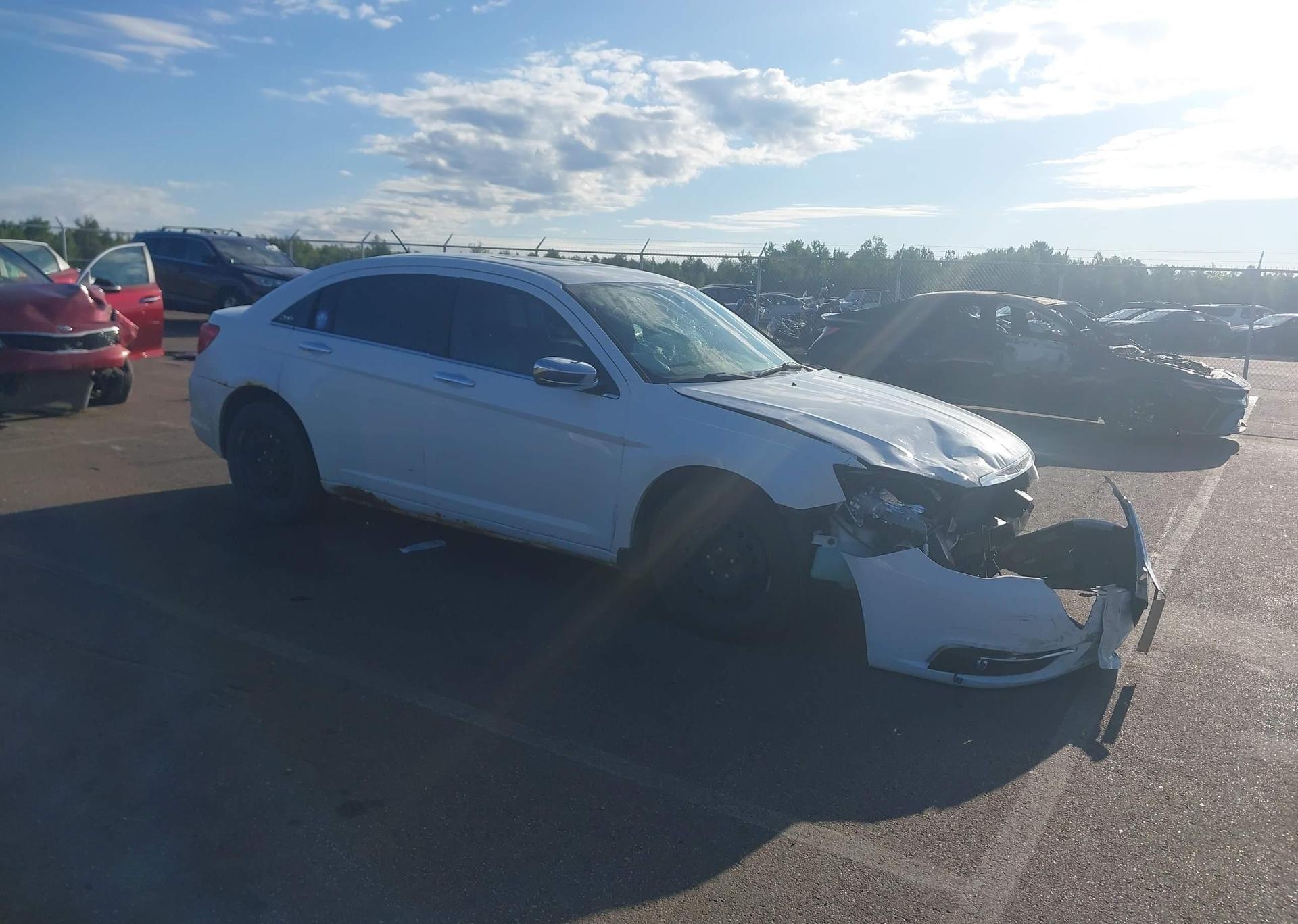 2013 CHRYSLER 200 LIMITED