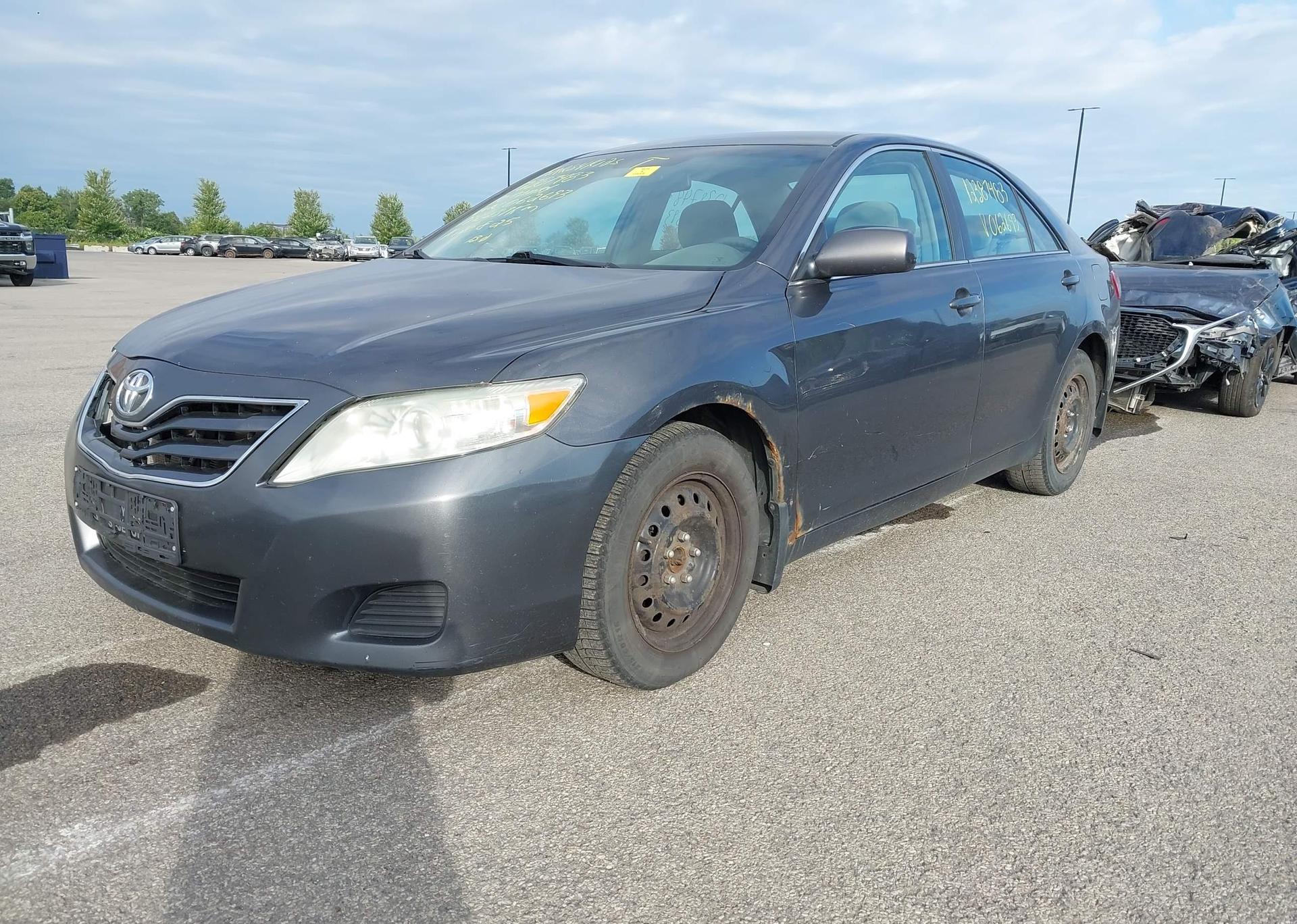 2010 TOYOTA CAMRY SE