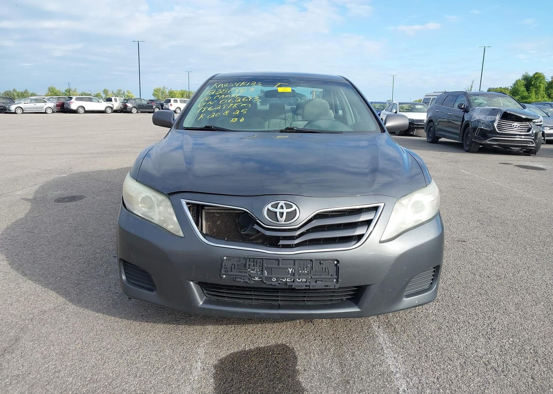 2010 TOYOTA CAMRY SE