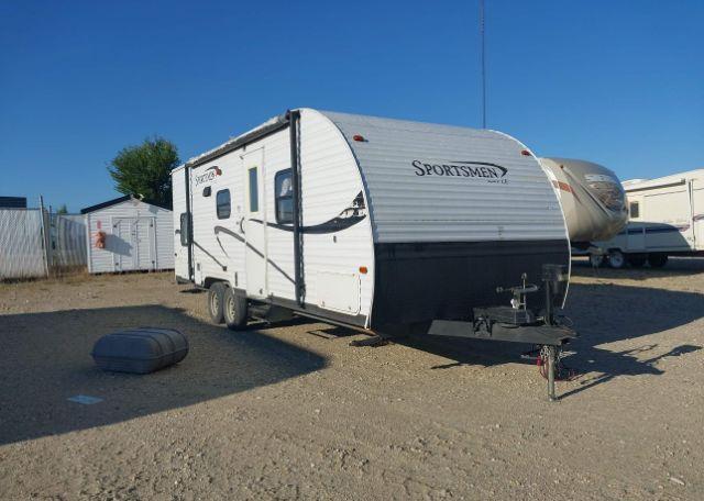 2009 SPORTSMAN Trailer