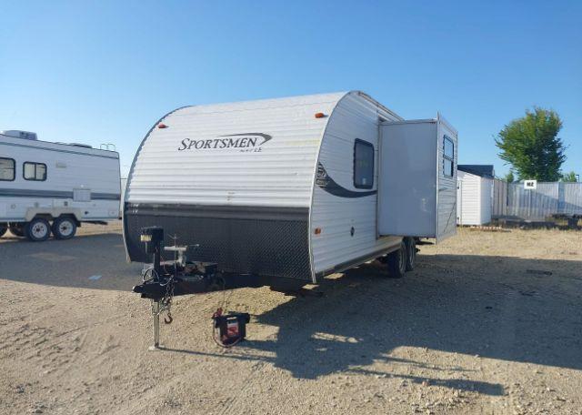 2009 SPORTSMAN Trailer