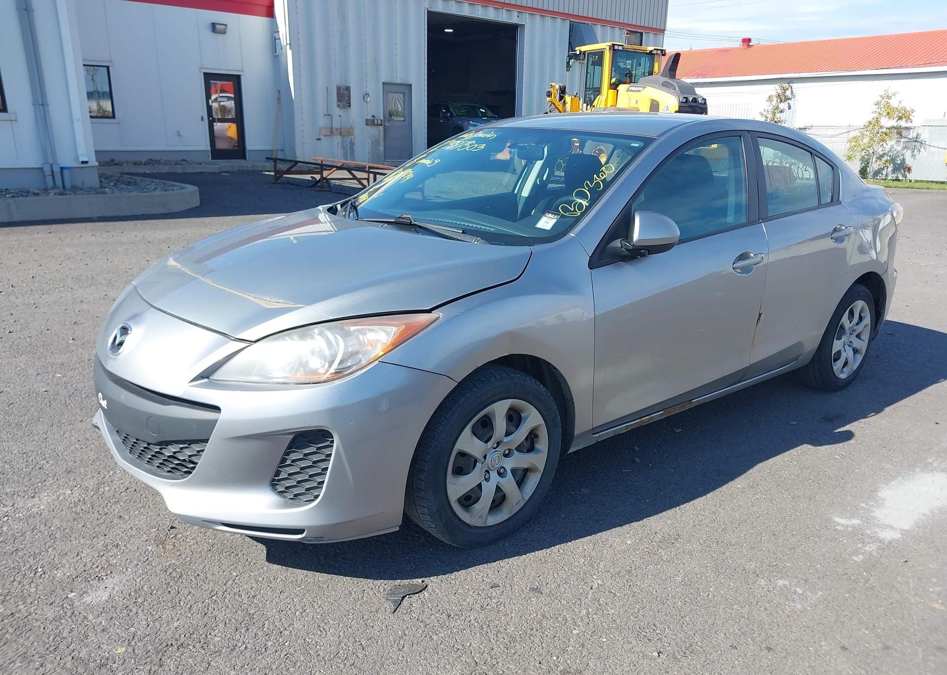 2013 MAZDA 3 I