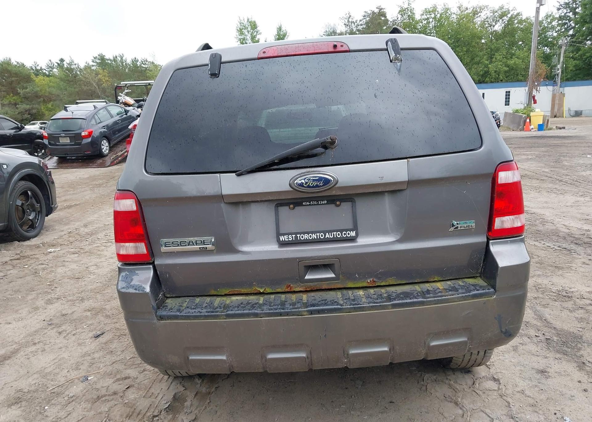 2011 FORD ESCAPE XLT