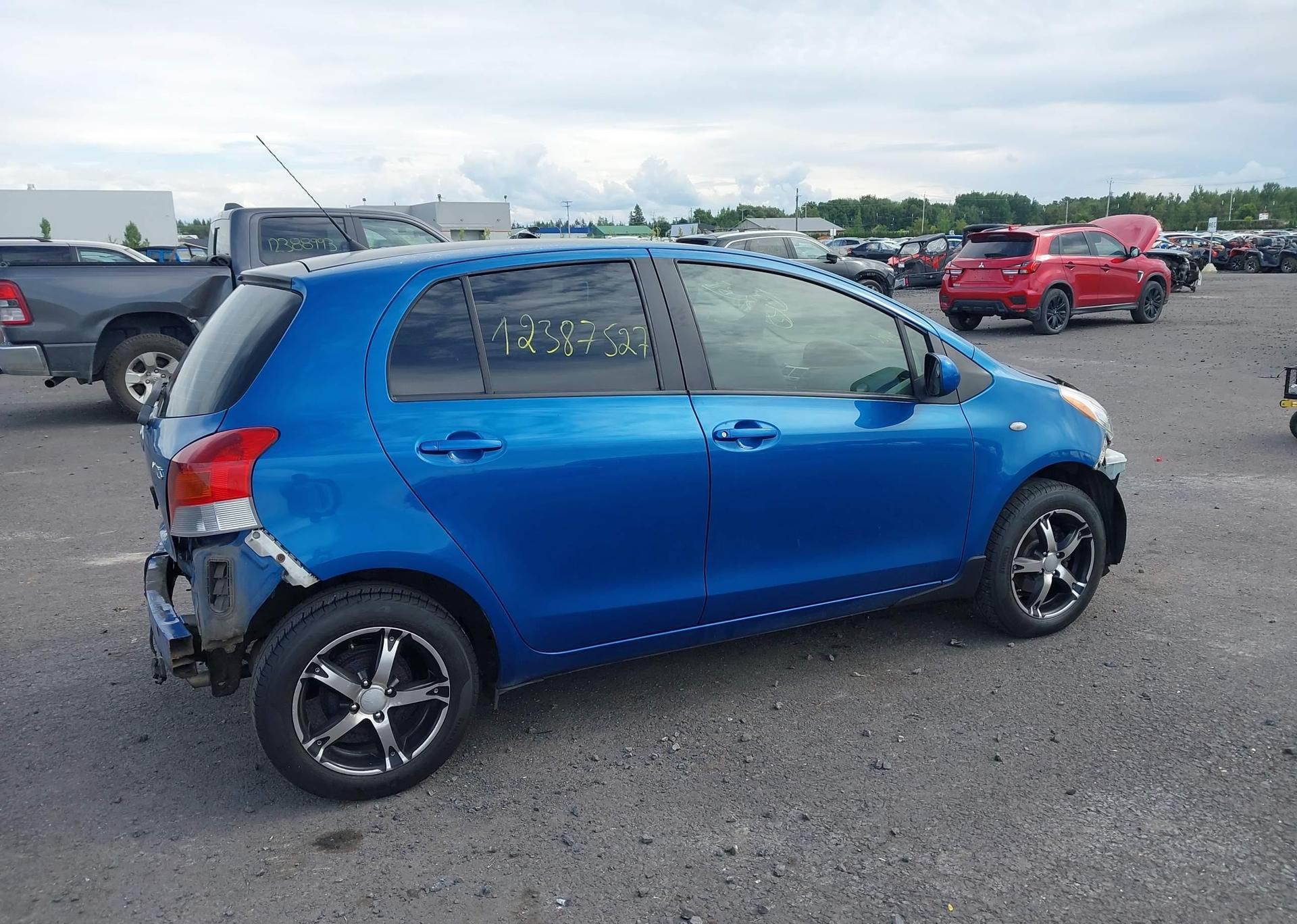 2009 TOYOTA YARIS