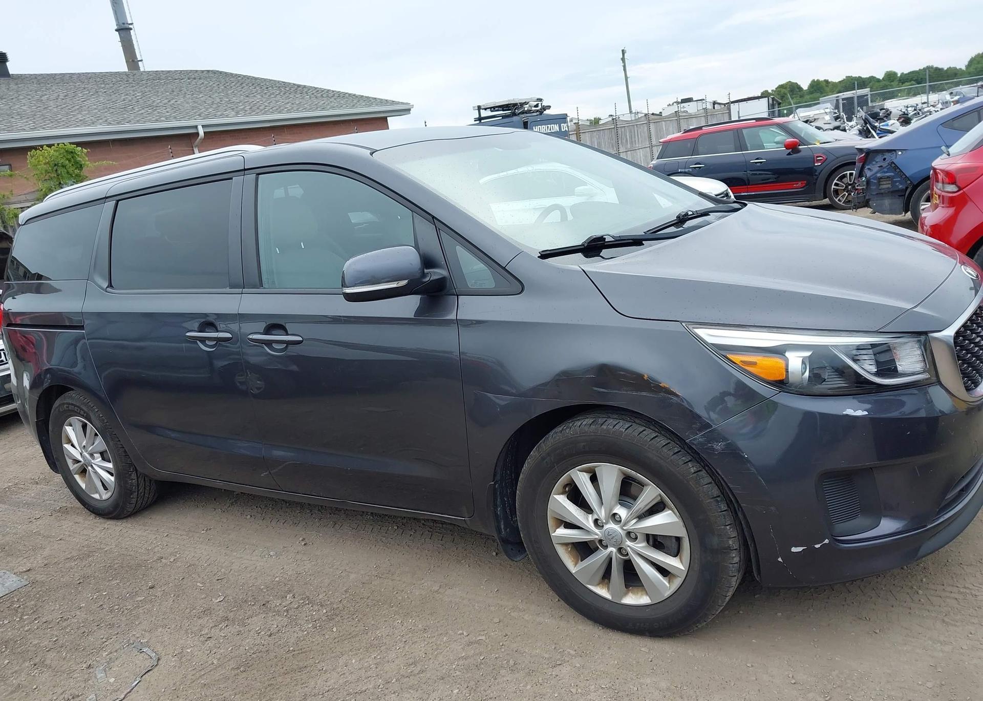 2018 KIA SEDONA LX