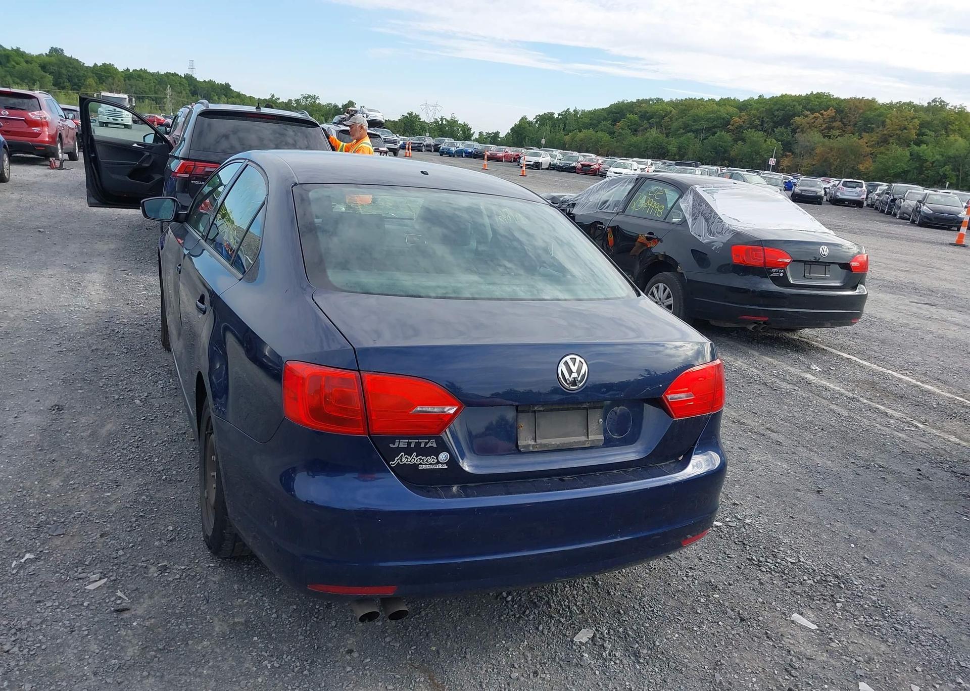 2014 VOLKSWAGEN JETTA 2.0L TRENDLINE+