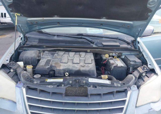 2010 CHRYSLER TOWN & COUNTRY TOURING