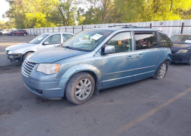 2010 CHRYSLER TOWN & COUNTRY TOURING
