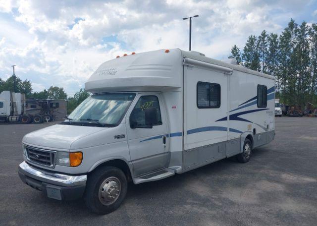 2005 FORD ECONOLINE E450 SUPER DUTY CUTWY VAN