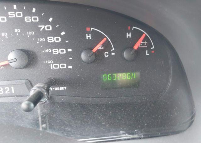 2005 FORD ECONOLINE E450 SUPER DUTY CUTWY VAN