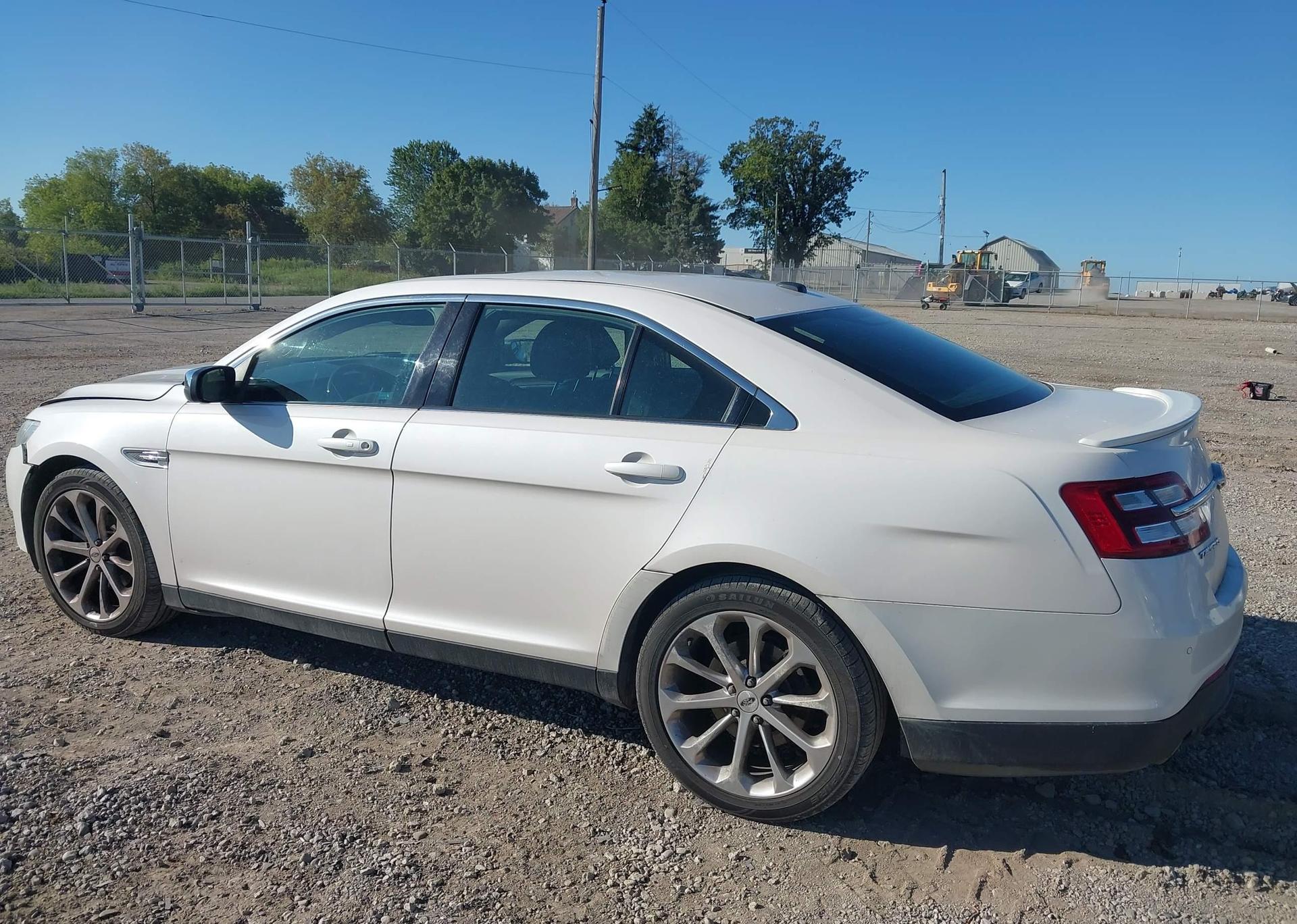 2017 FORD TAURUS LIMITED