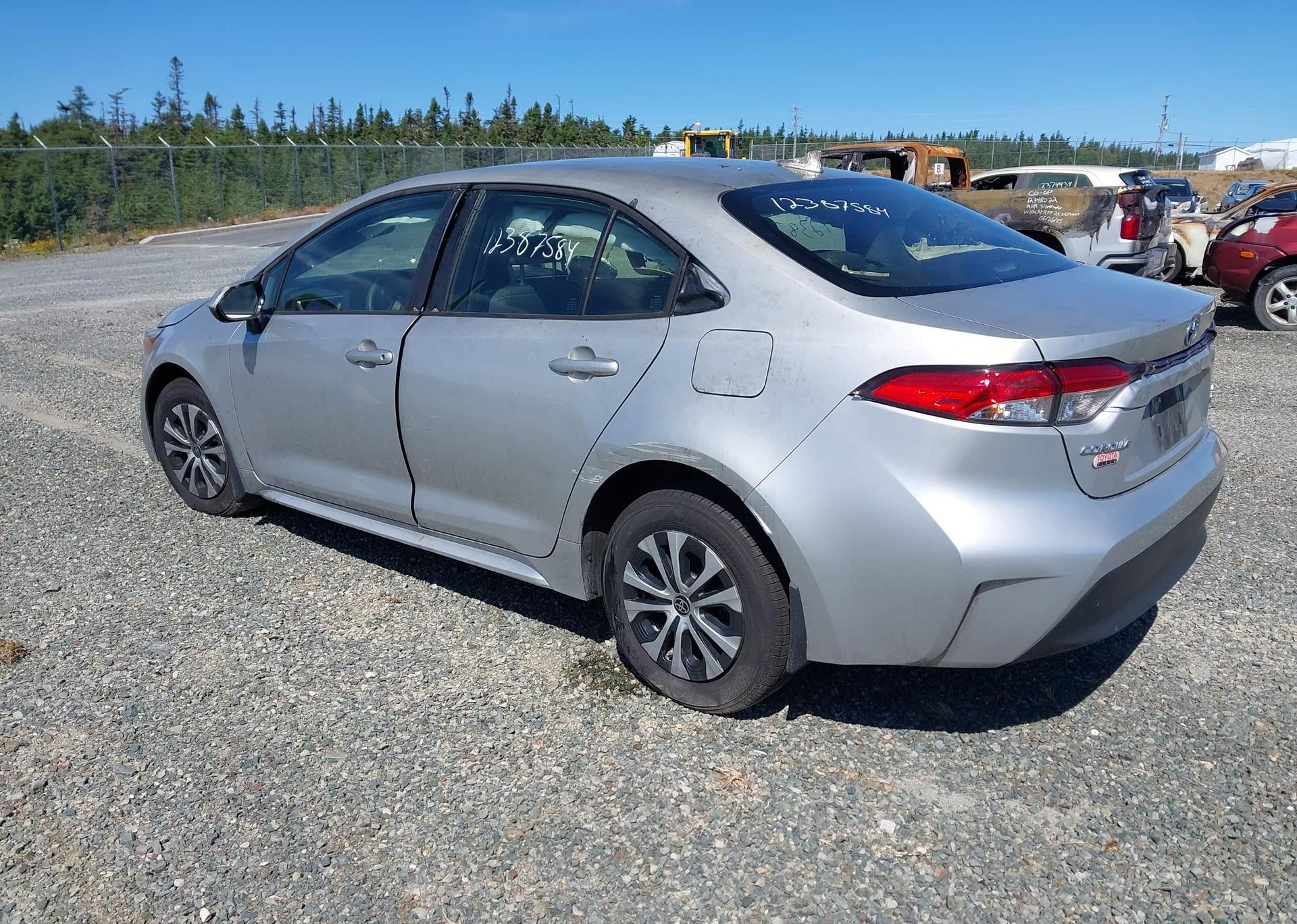 2024 TOYOTA COROLLA LE