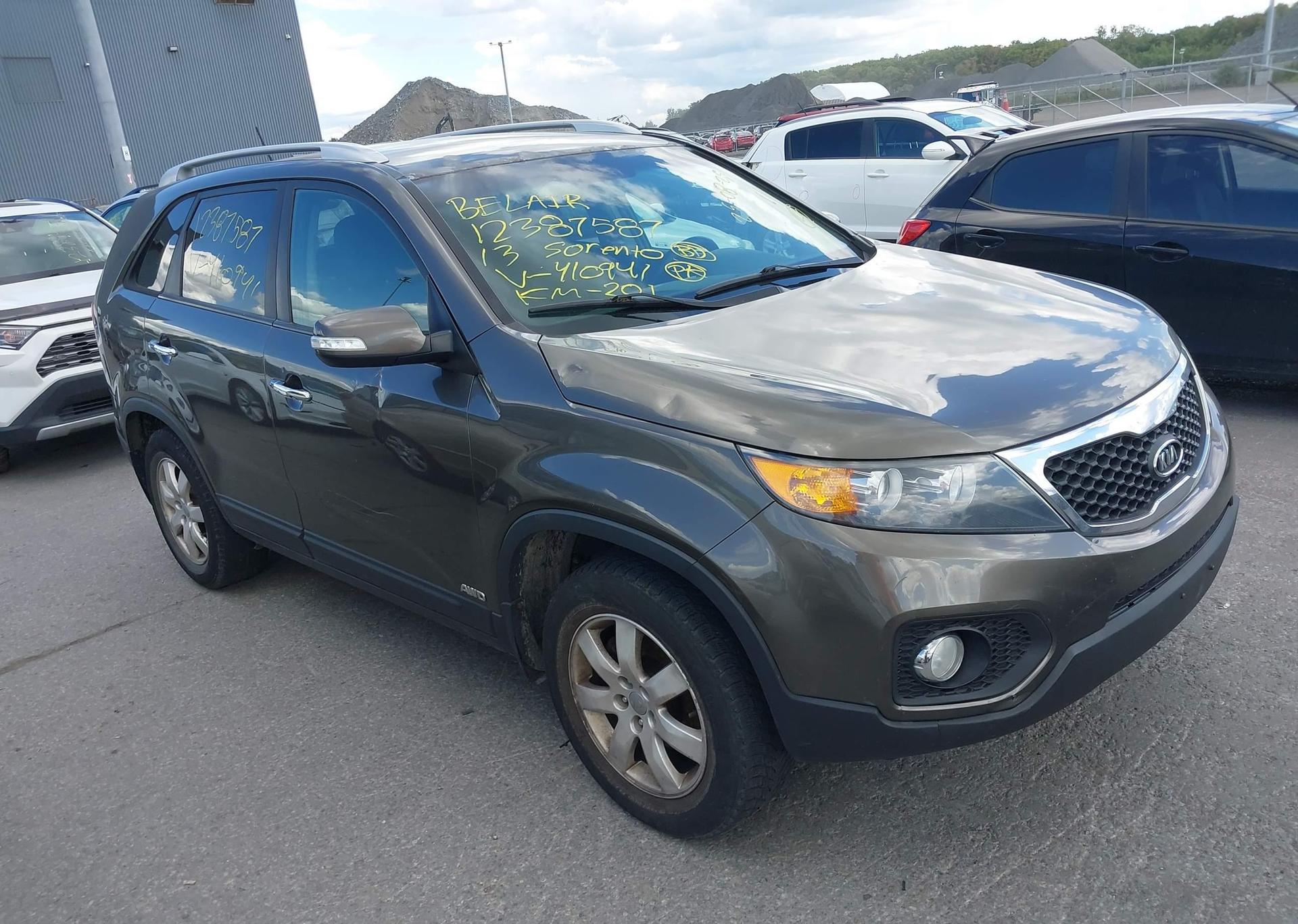 2013 KIA SORENTO