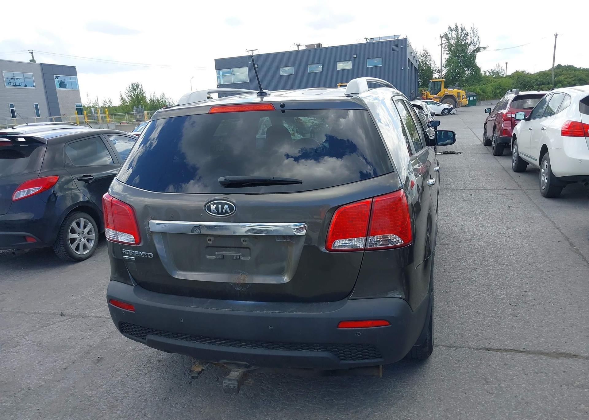 2013 KIA SORENTO