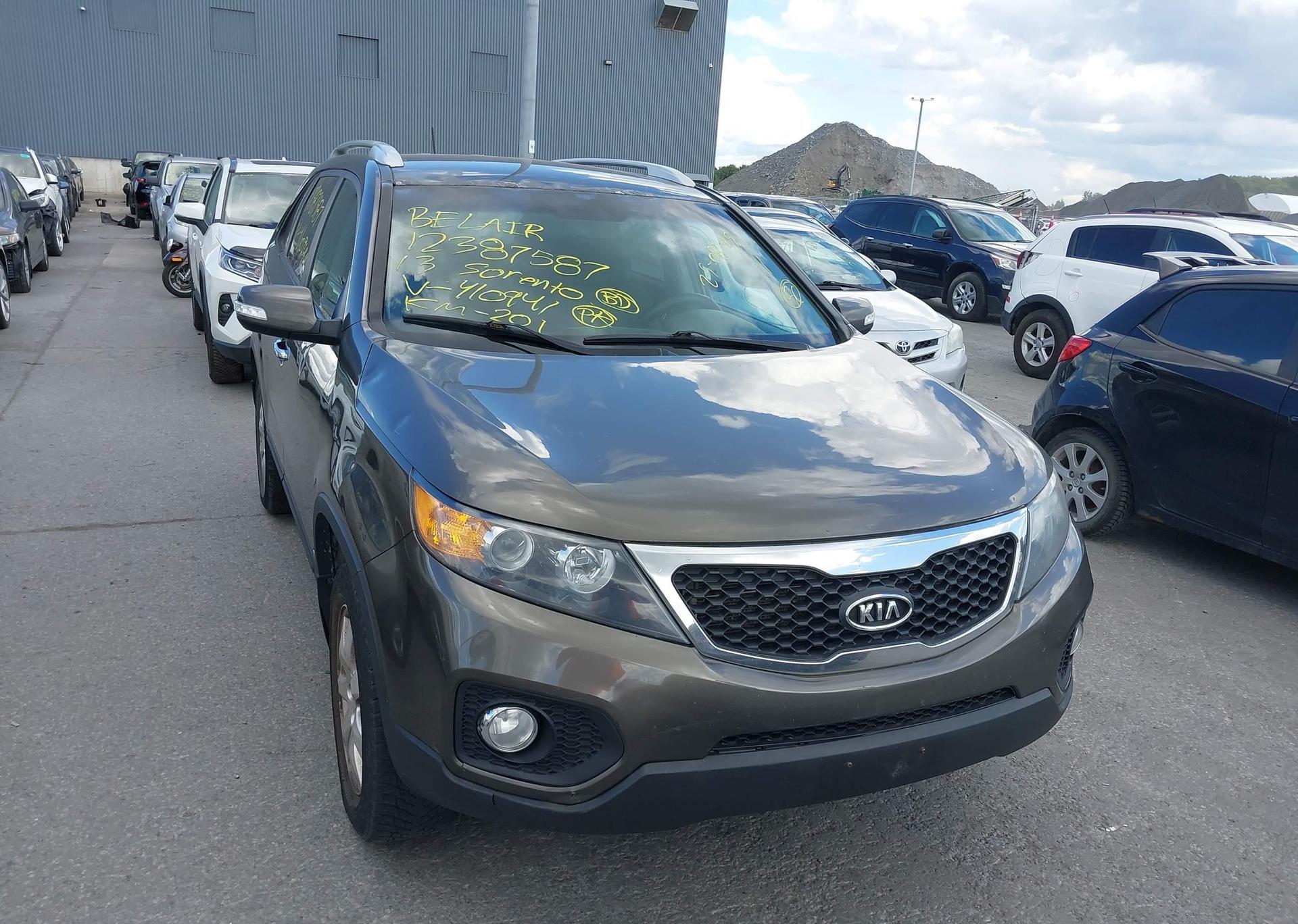 2013 KIA SORENTO