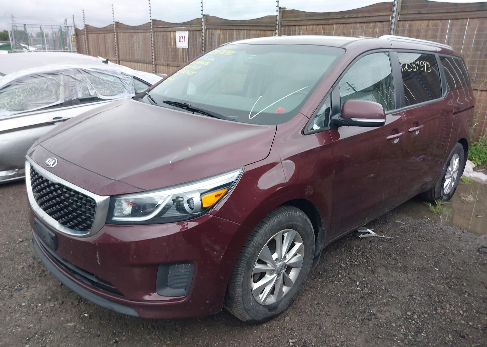 2018 KIA SEDONA LX