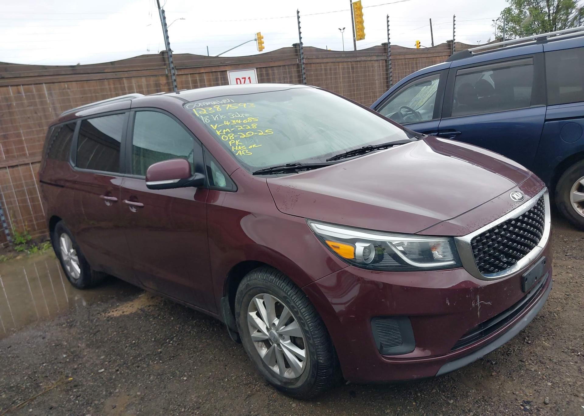 2018 KIA SEDONA LX