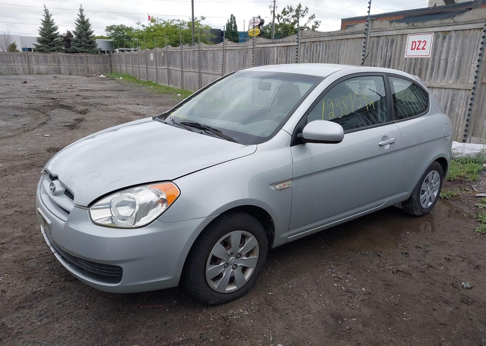 2010 HYUNDAI ACCENT SE