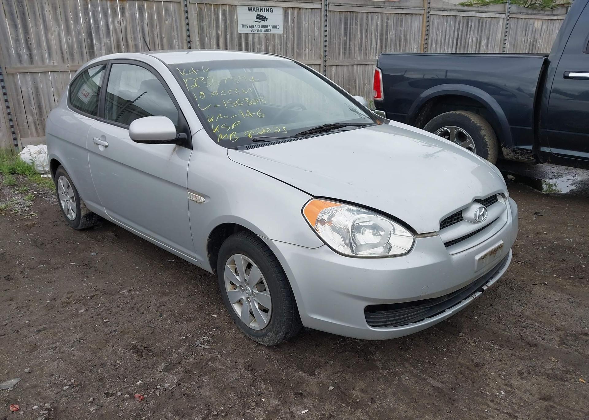 2010 HYUNDAI ACCENT SE