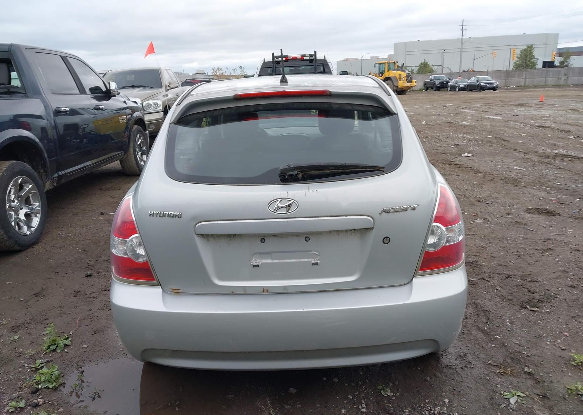 2010 HYUNDAI ACCENT SE