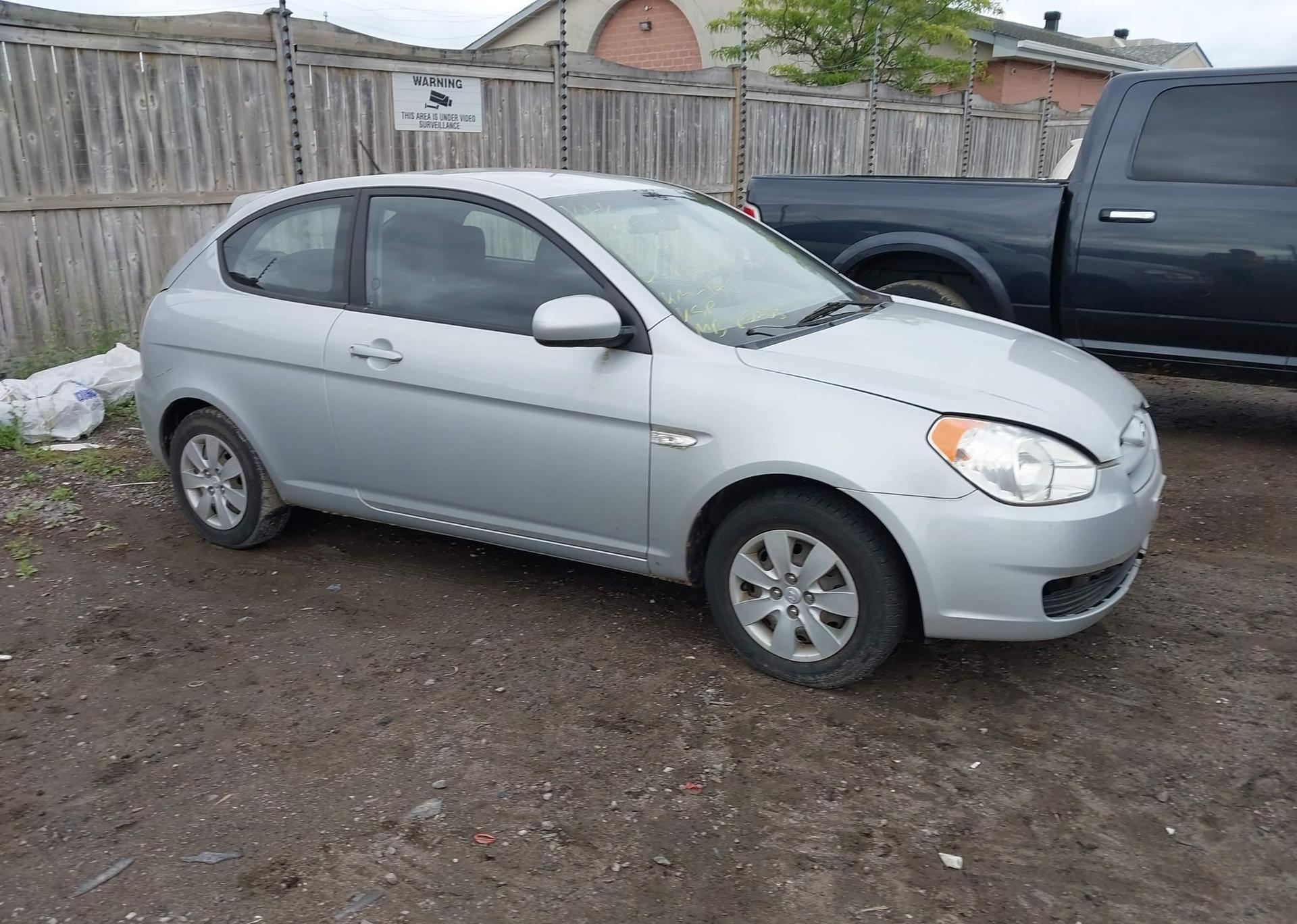 2010 HYUNDAI ACCENT SE