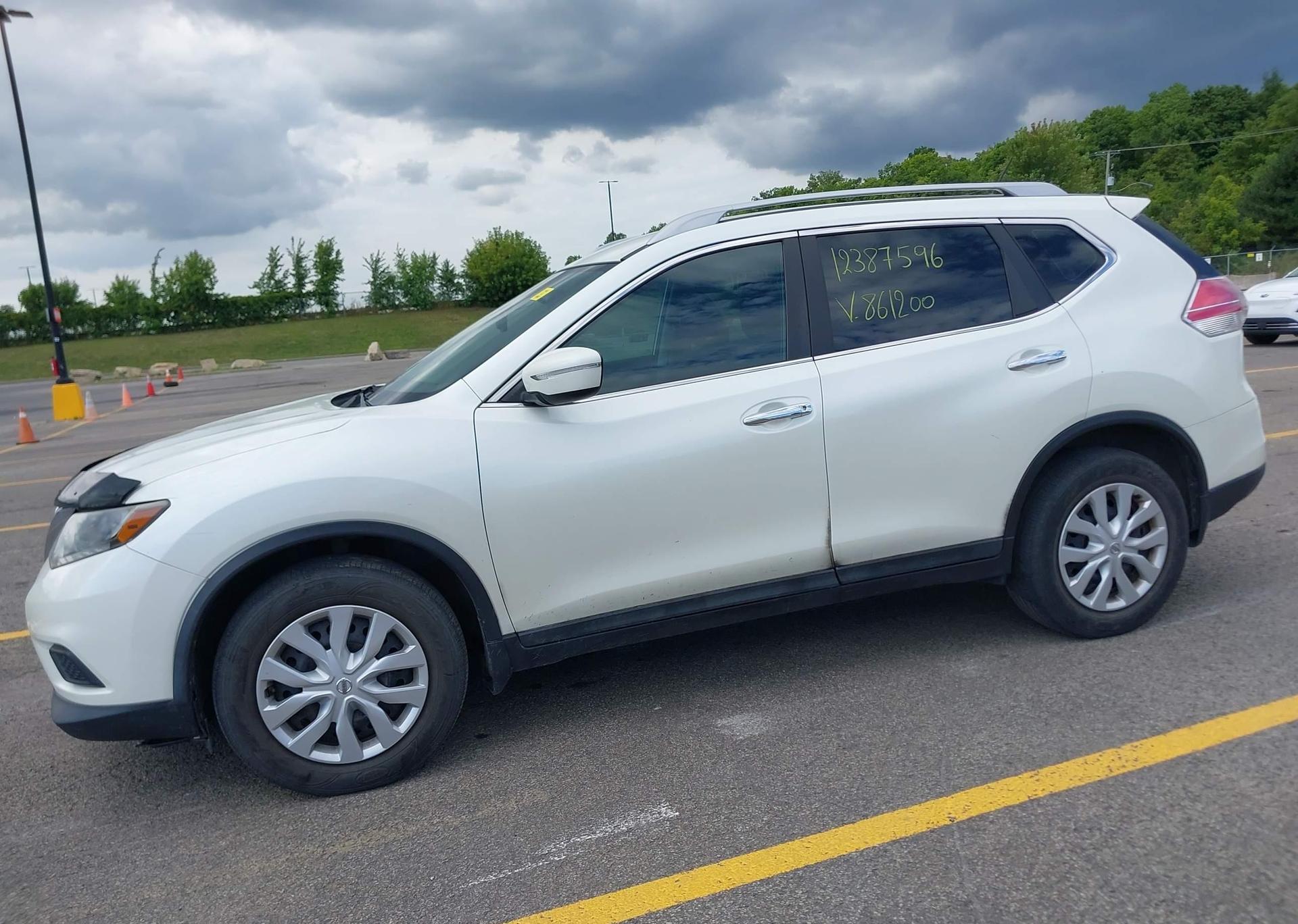 2015 NISSAN ROGUE