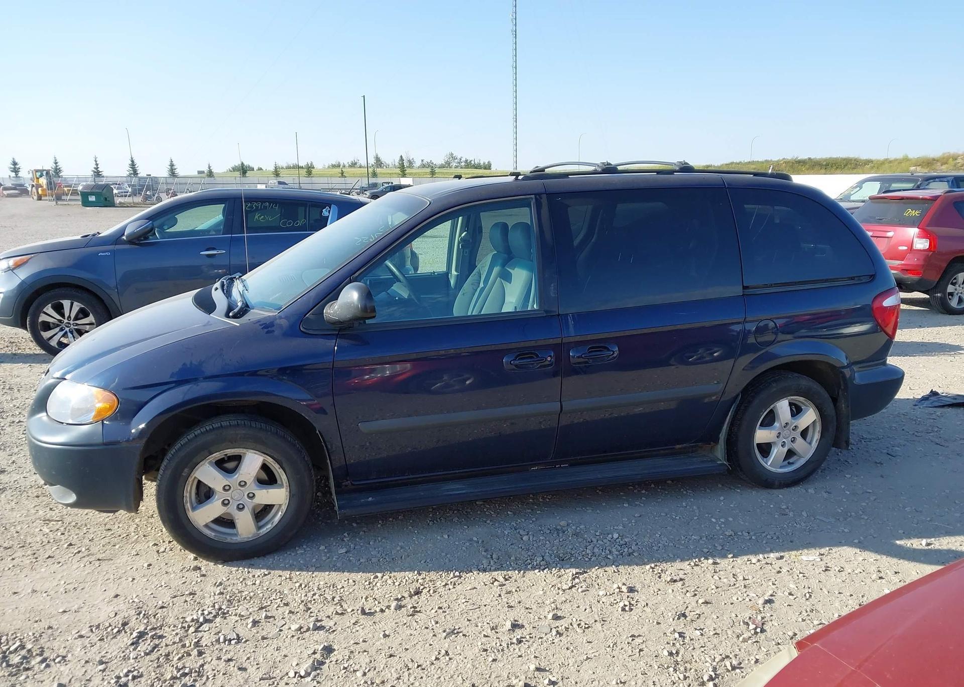 2006 DODGE CARAVAN SE