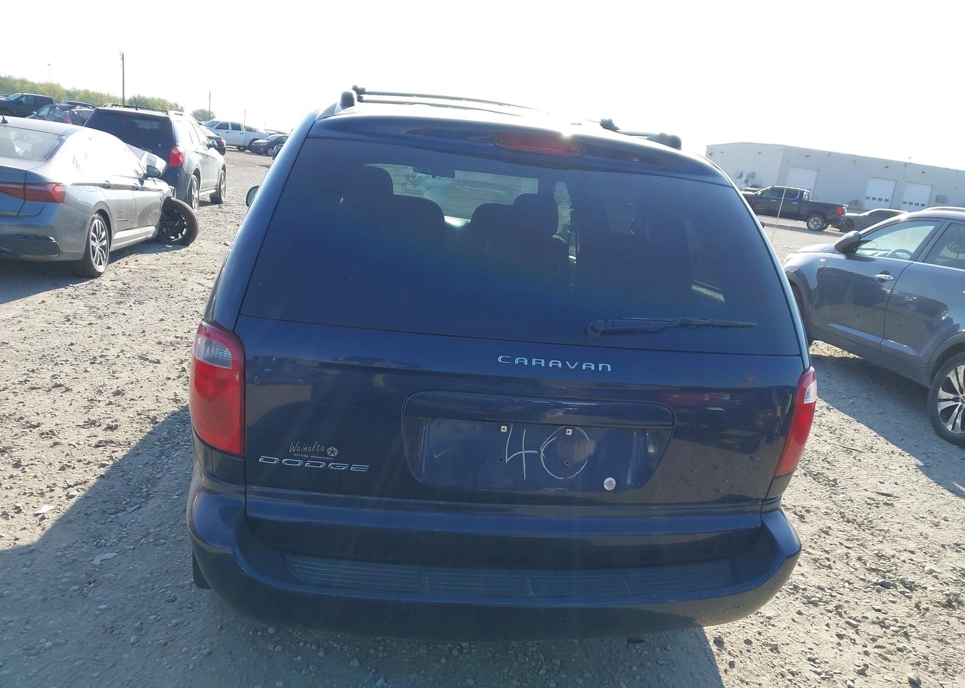 2006 DODGE CARAVAN SE