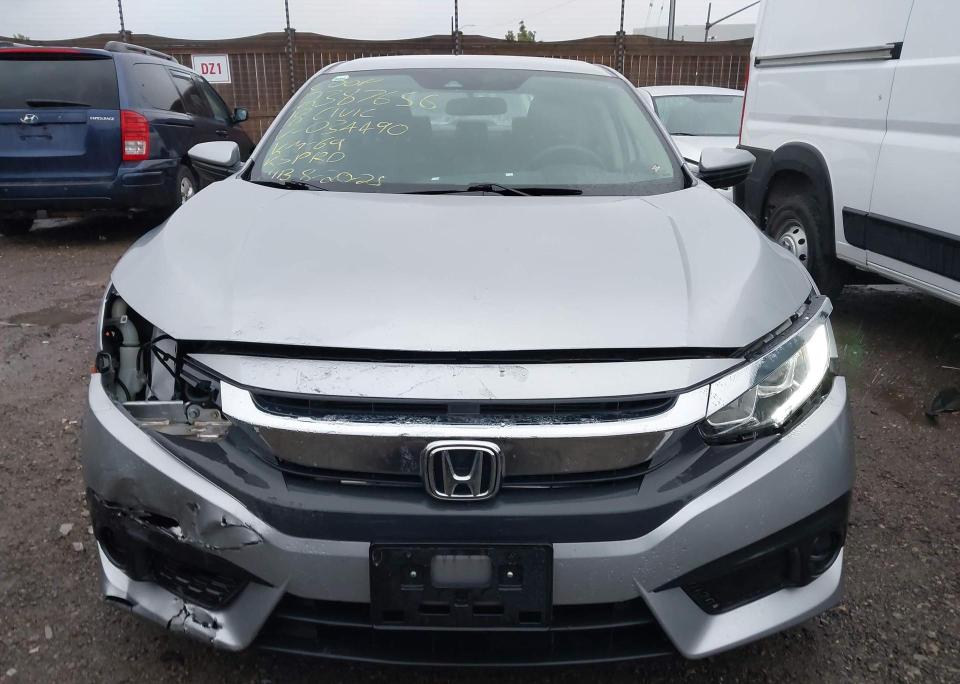 2018 HONDA CIVIC SE