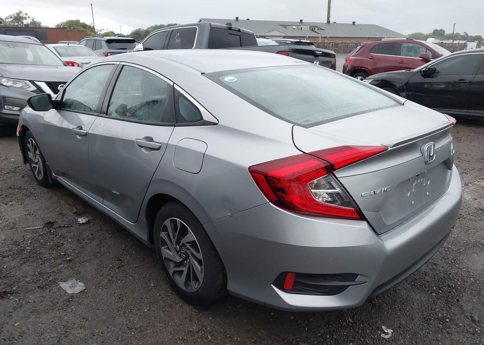 2018 HONDA CIVIC SE