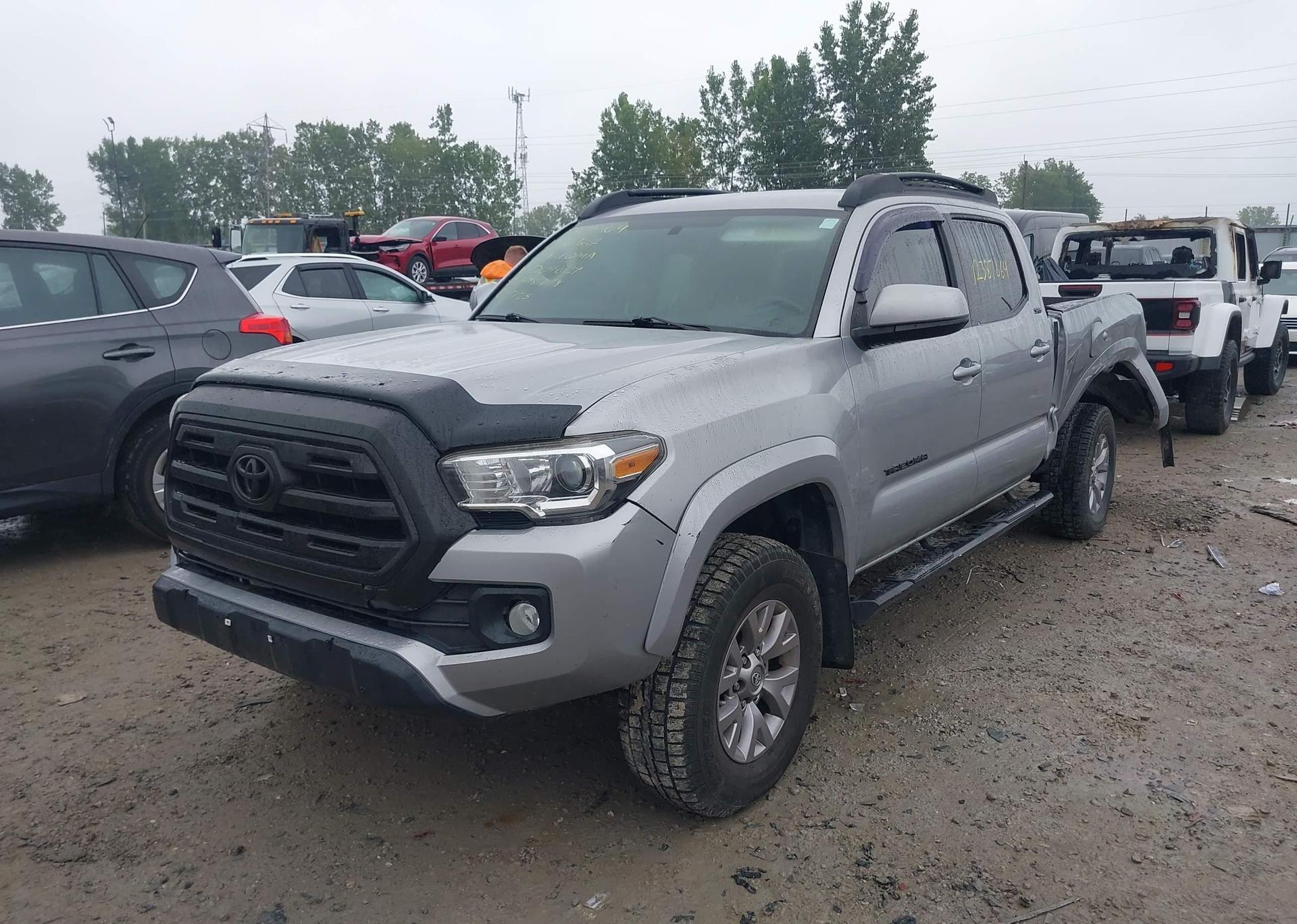 2016 TOYOTA TACOMA SR5