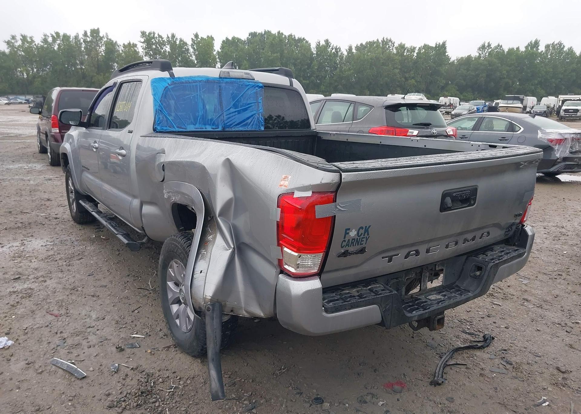 2016 TOYOTA TACOMA SR5