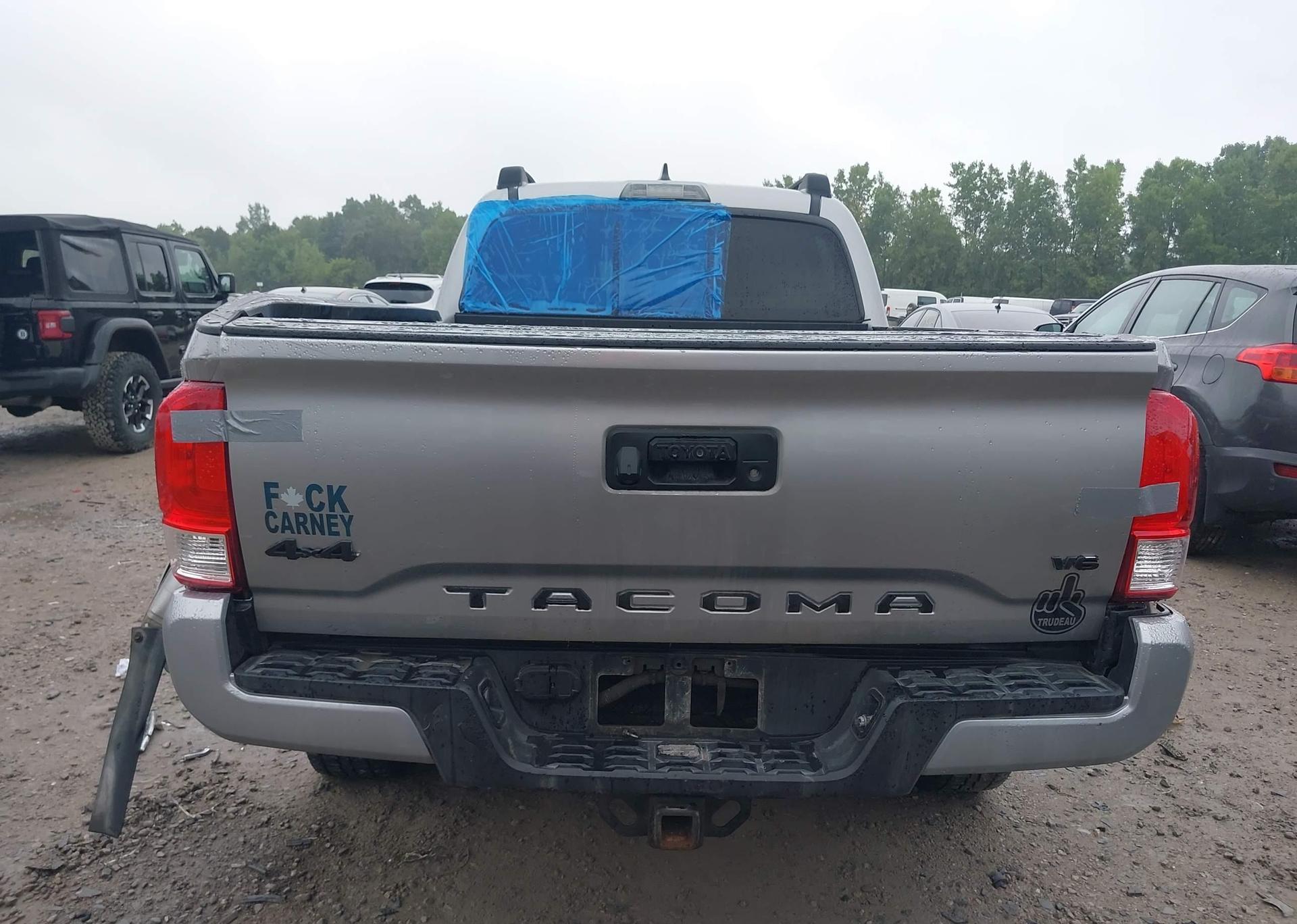 2016 TOYOTA TACOMA SR5