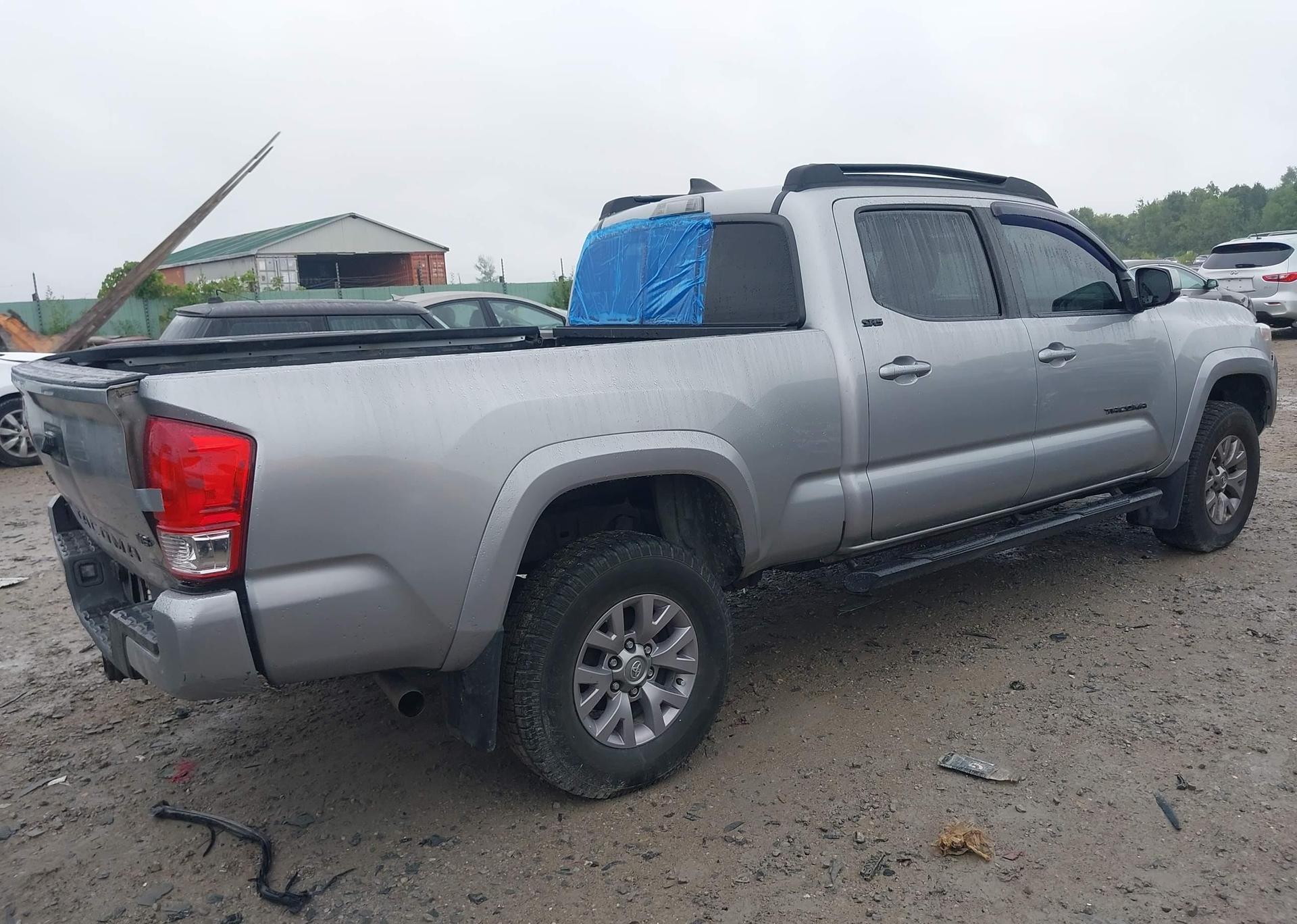 2016 TOYOTA TACOMA SR5