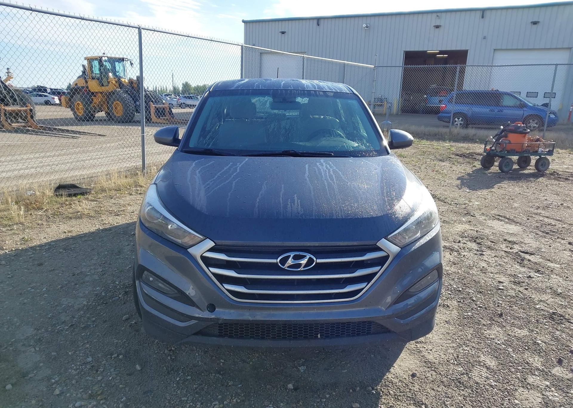 2017 HYUNDAI TUCSON SE