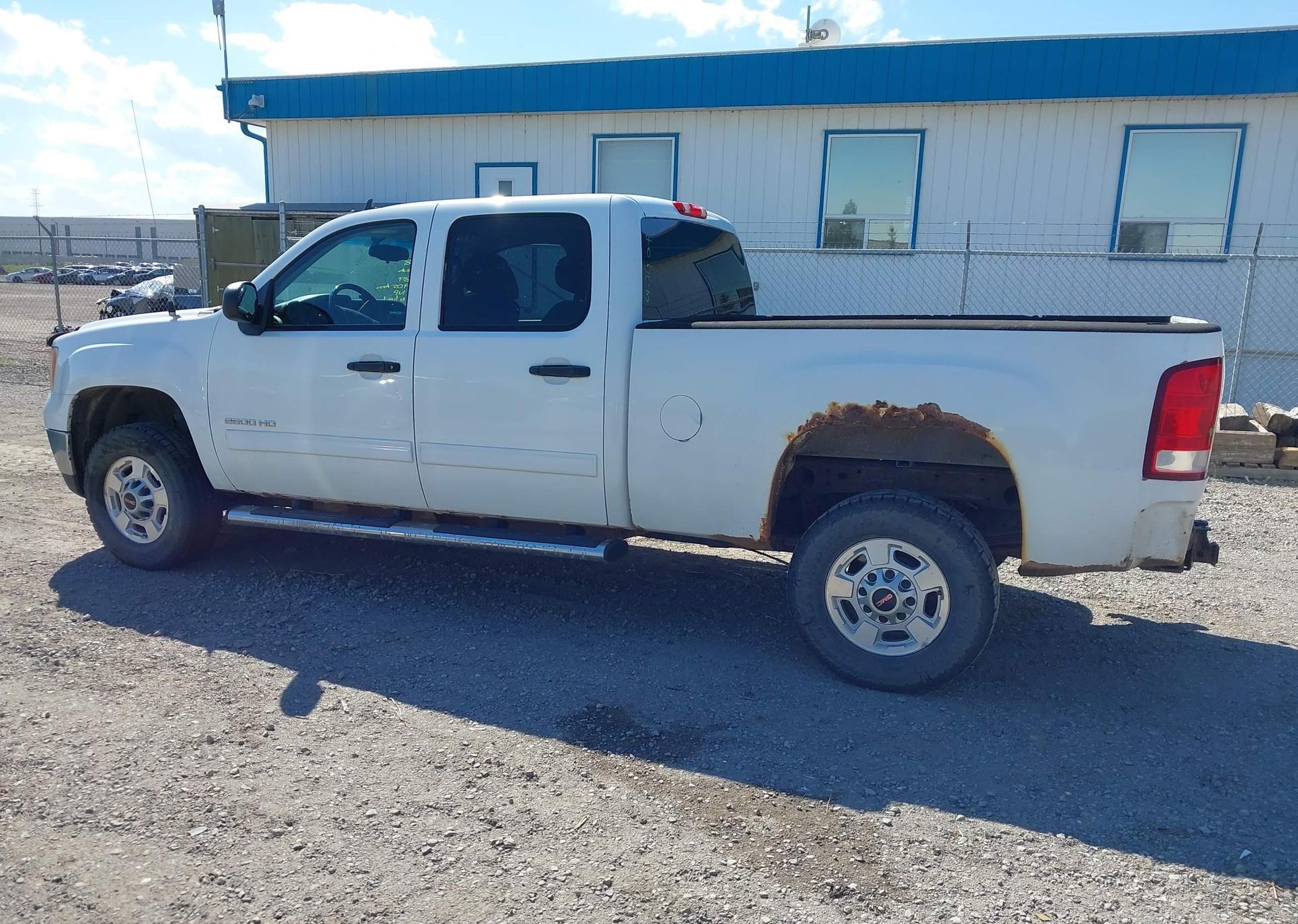 2013 GMC SIERRA K2500 SLE