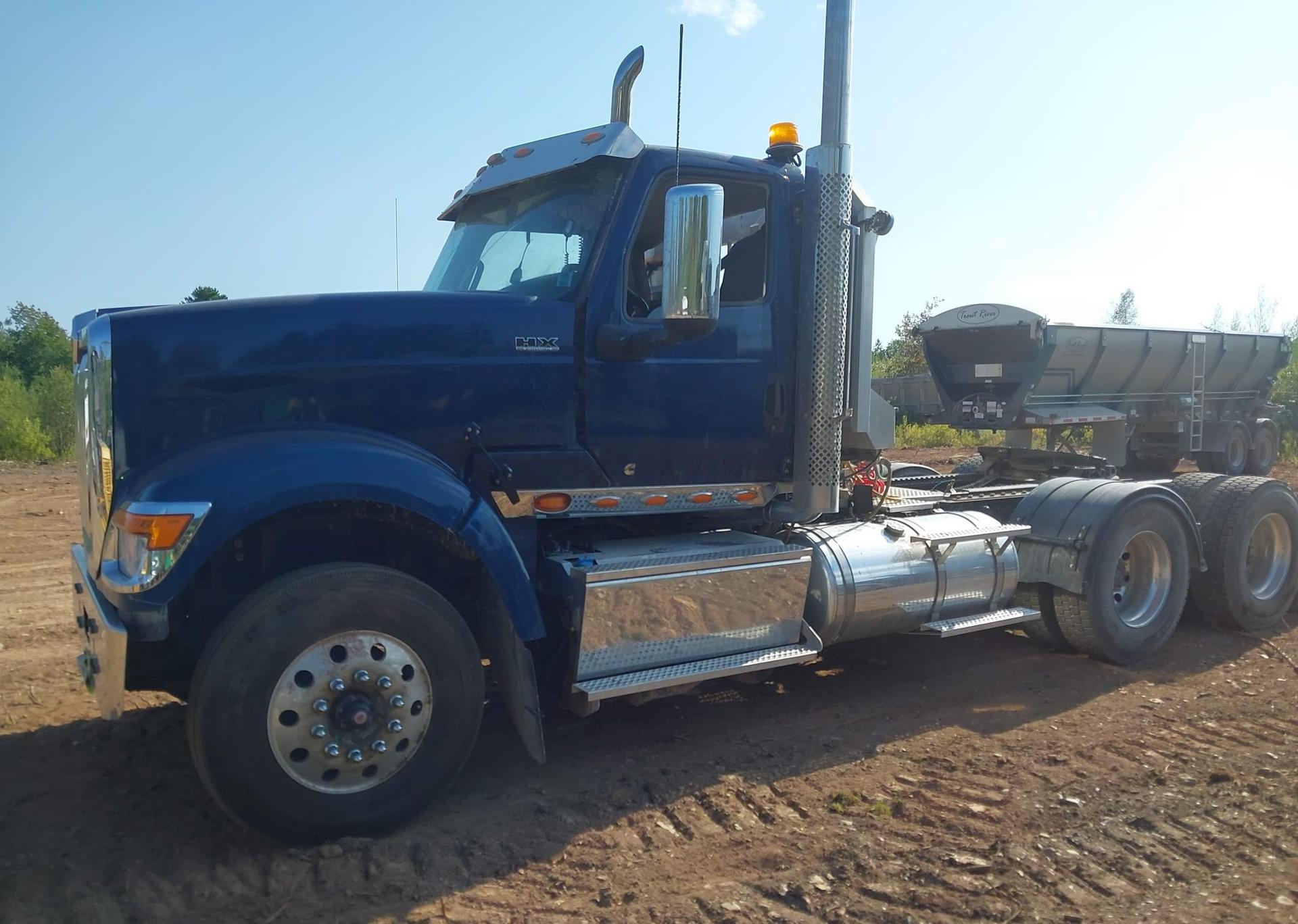 2023 INTERNATIONAL HX520