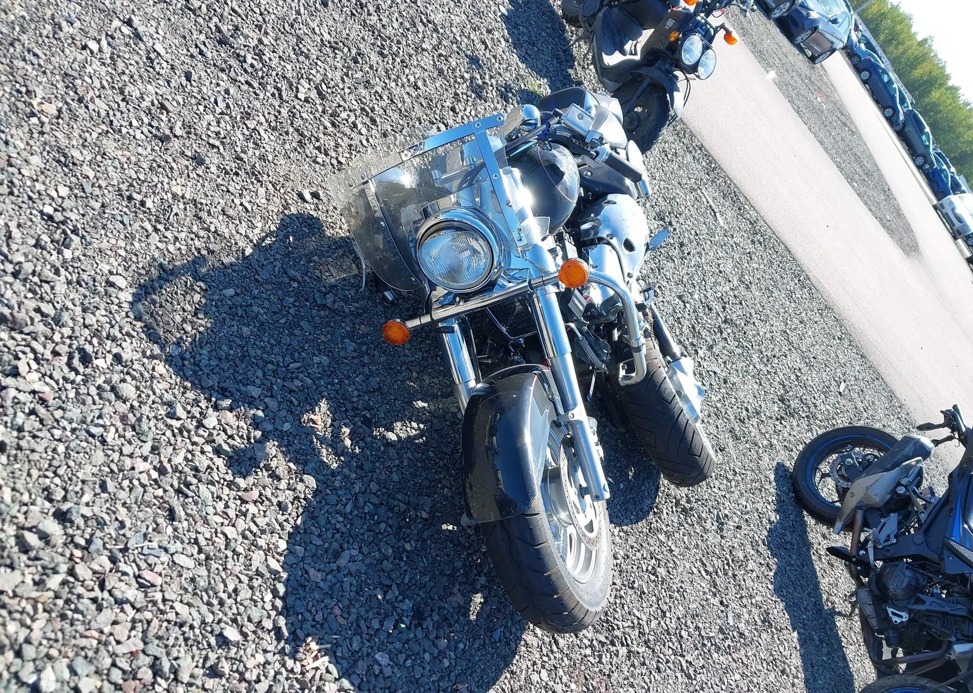 2003 SUZUKI VL1500