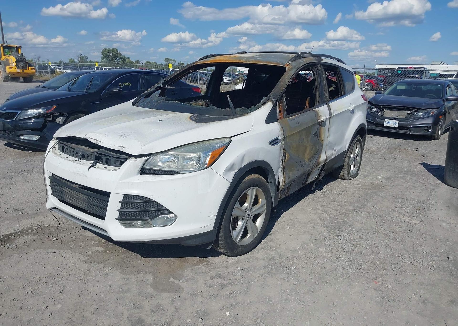 2016 FORD ESCAPE SE