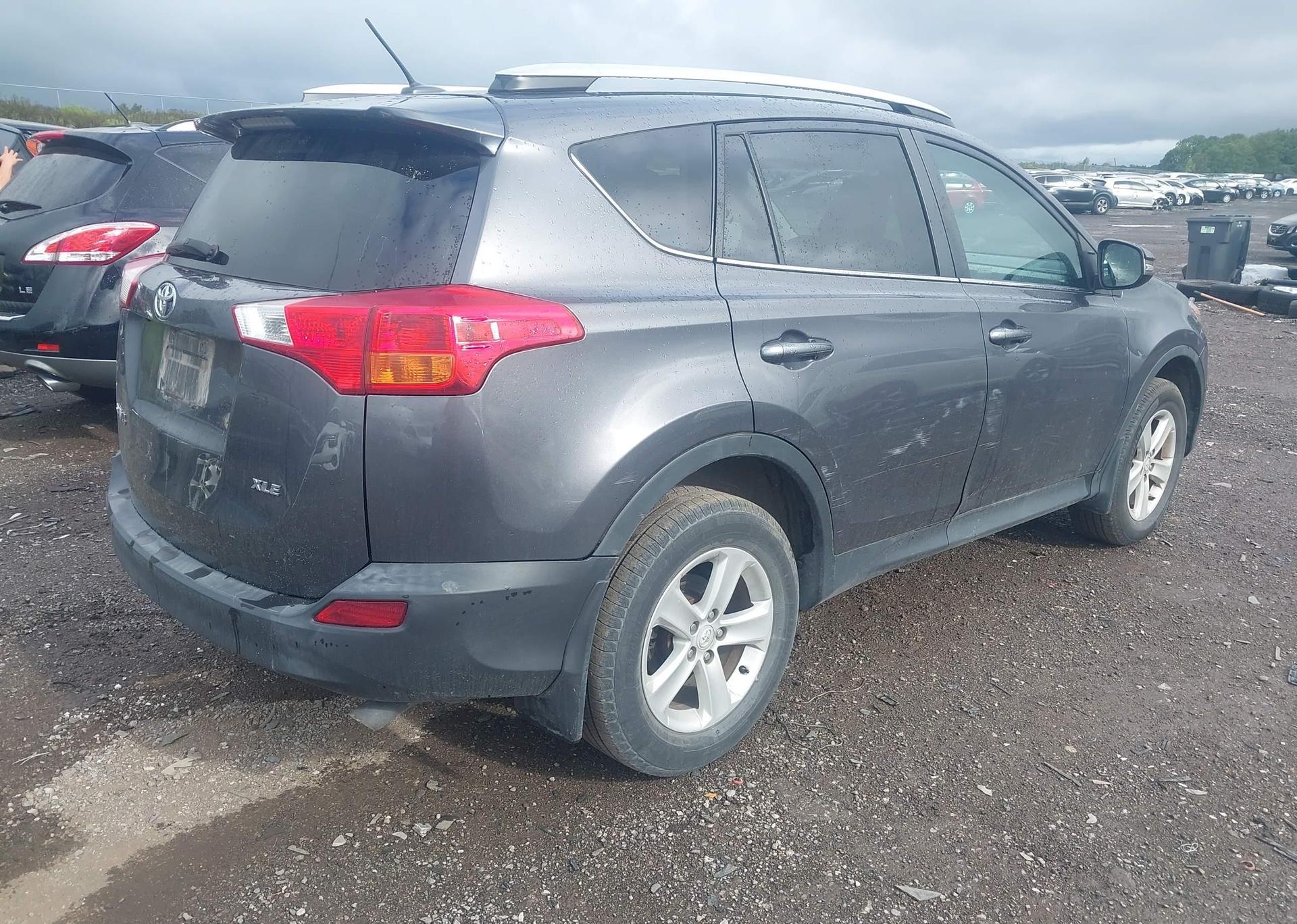 2014 TOYOTA RAV4
