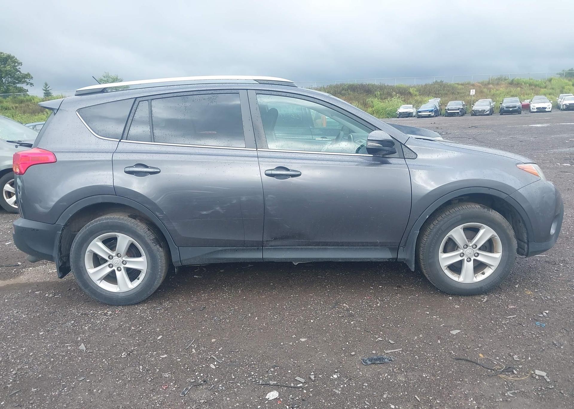 2014 TOYOTA RAV4