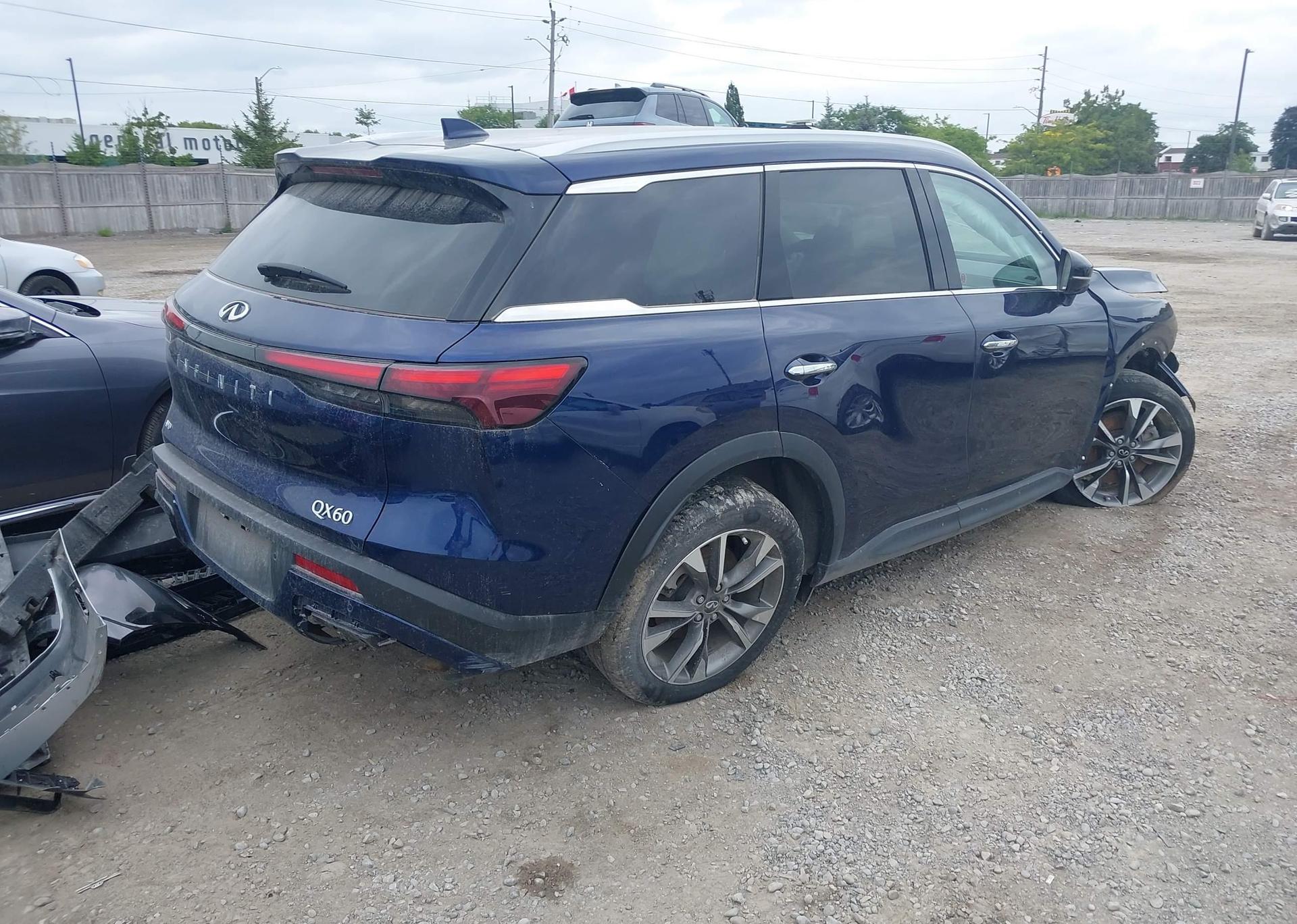 2023 INFINITI QX60 LUXE