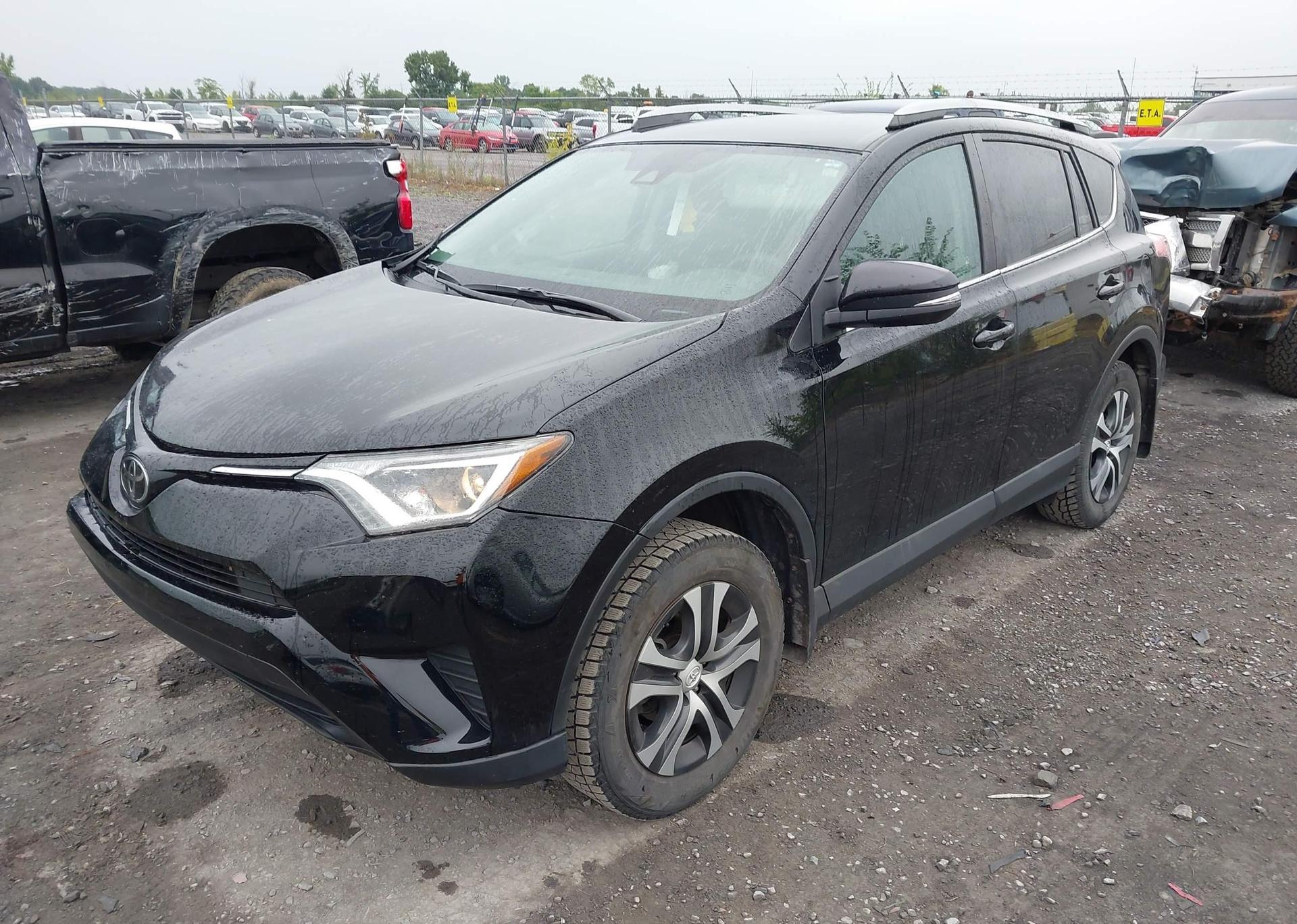 2017 TOYOTA RAV4 LE