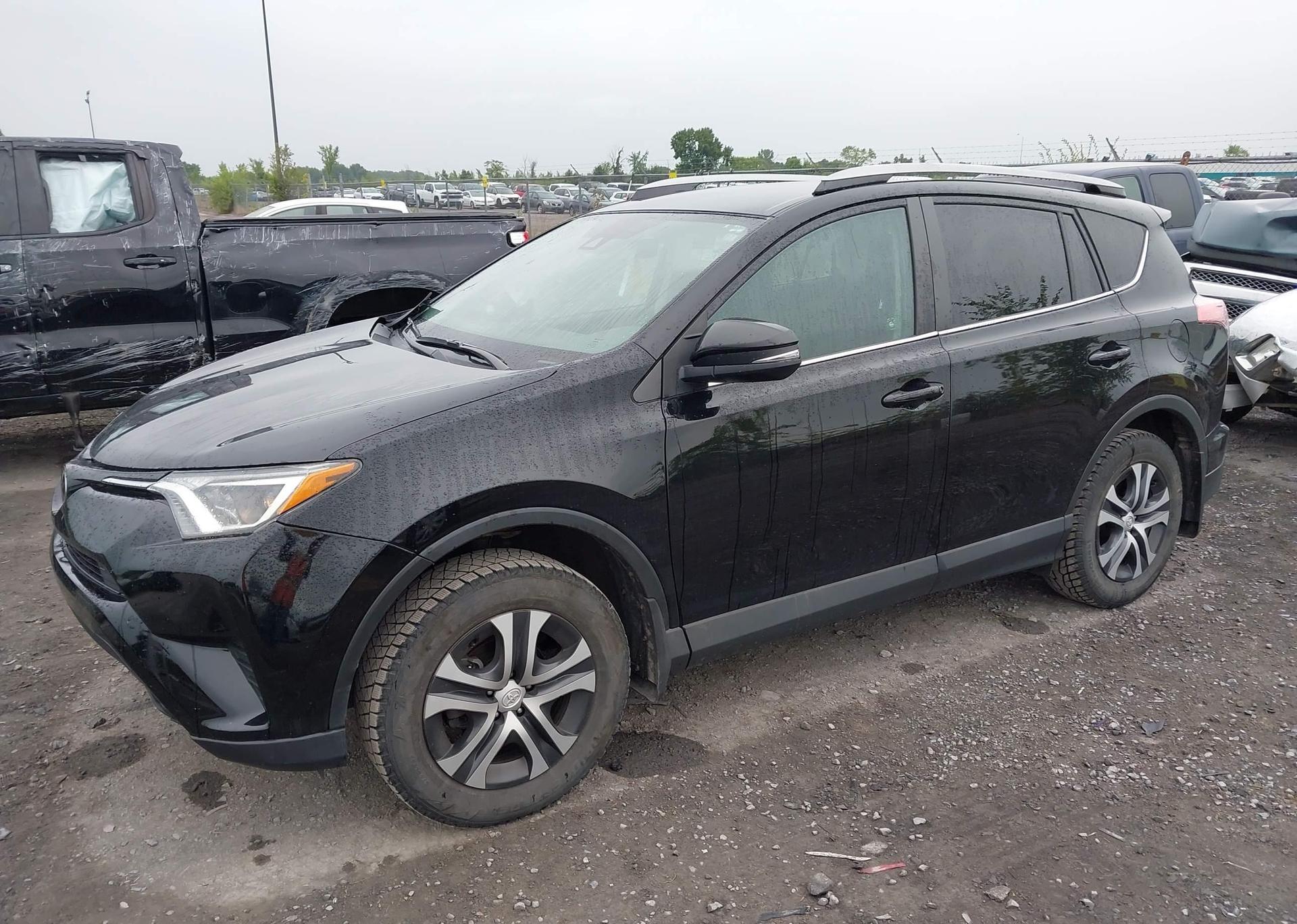 2017 TOYOTA RAV4 LE