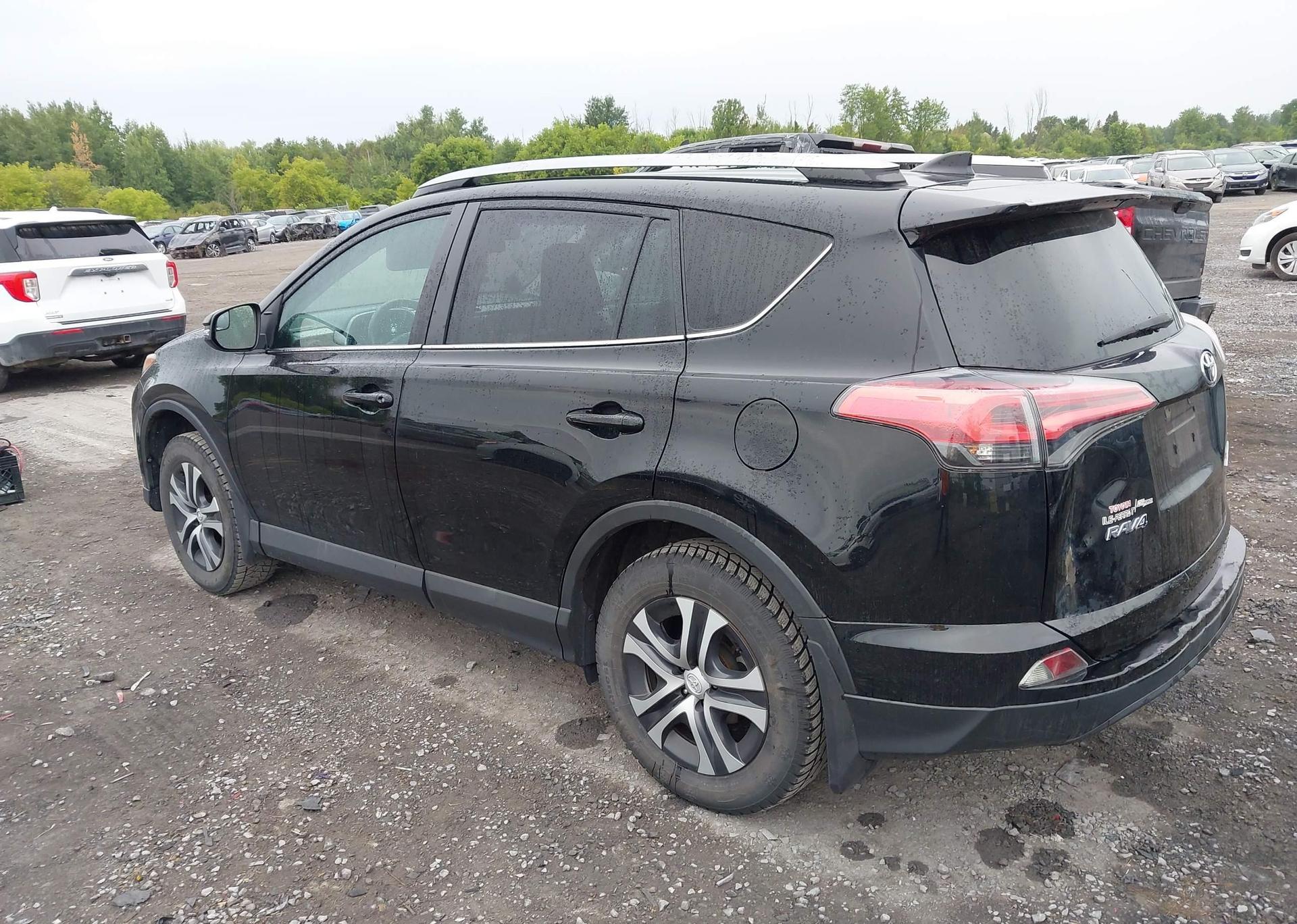2017 TOYOTA RAV4 LE