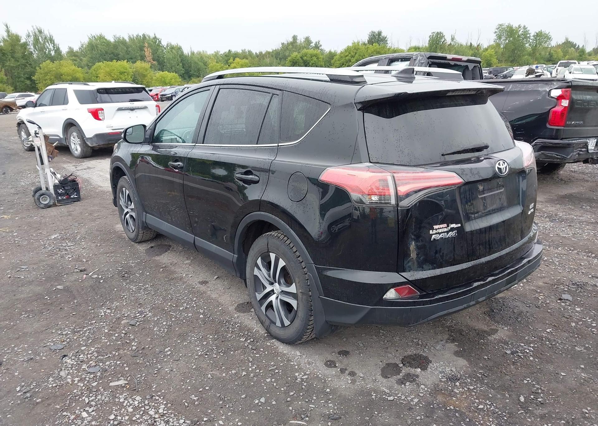 2017 TOYOTA RAV4 LE