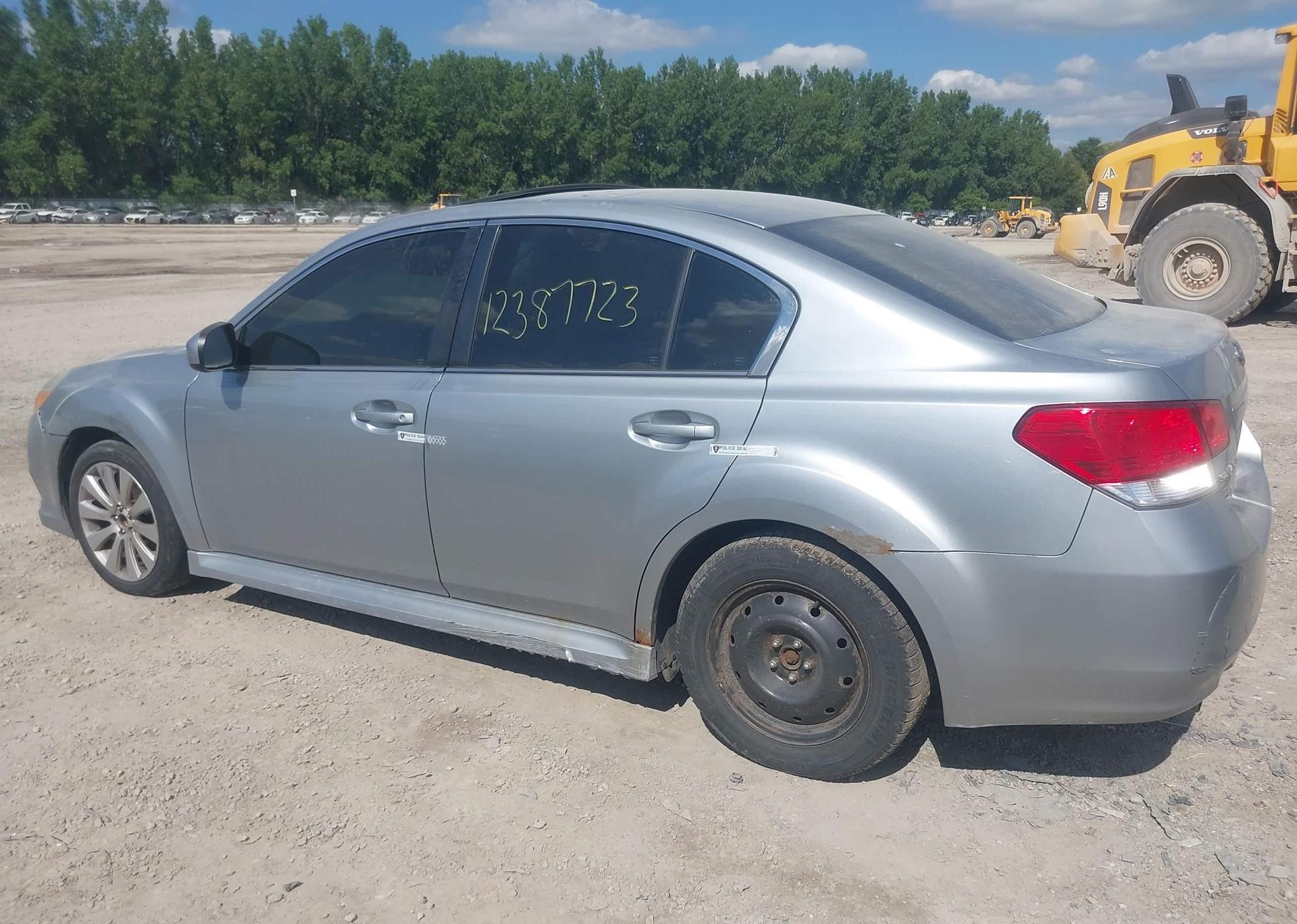 2012 SUBARU LEGACY