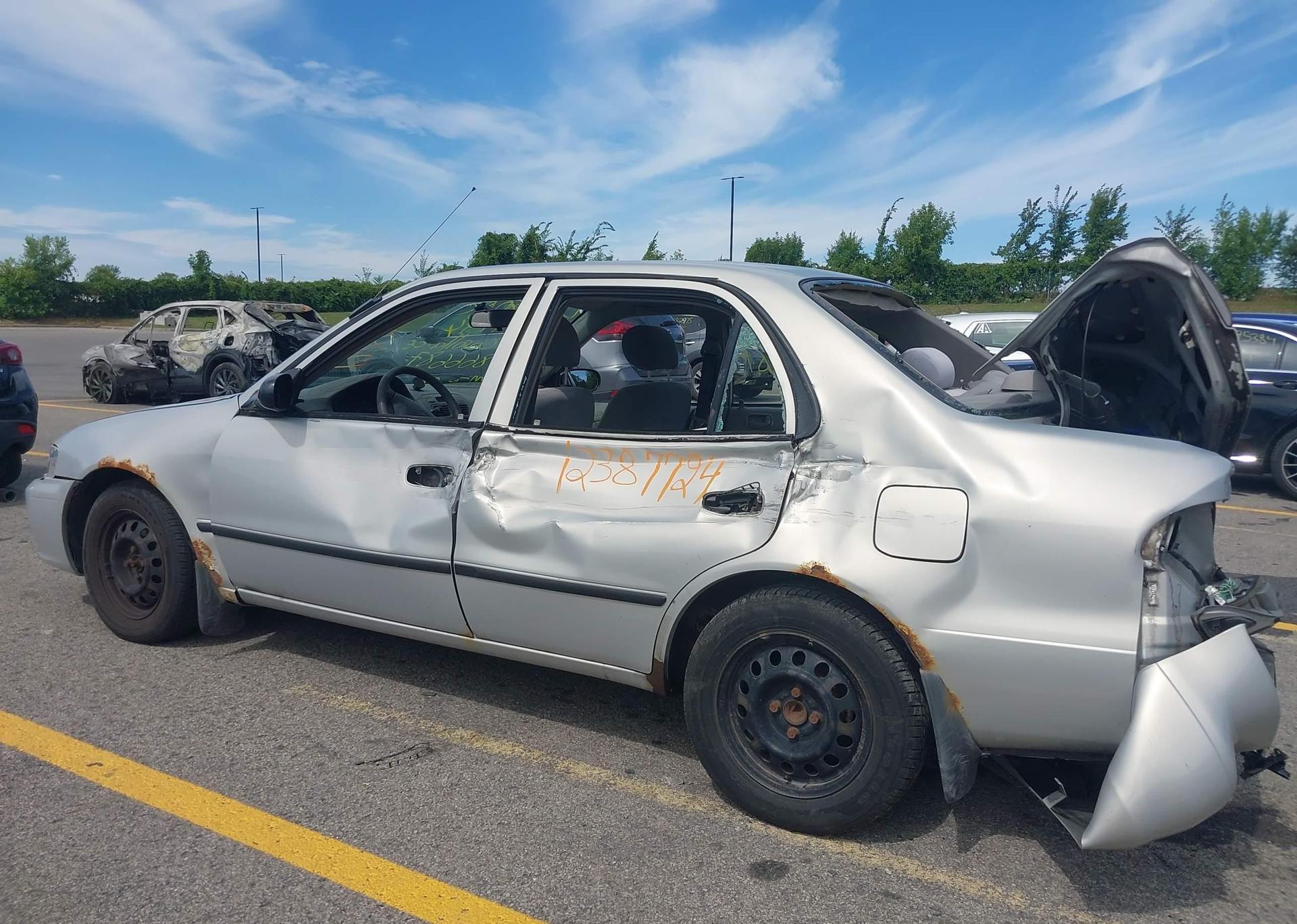 2002 TOYOTA COROLLA CE